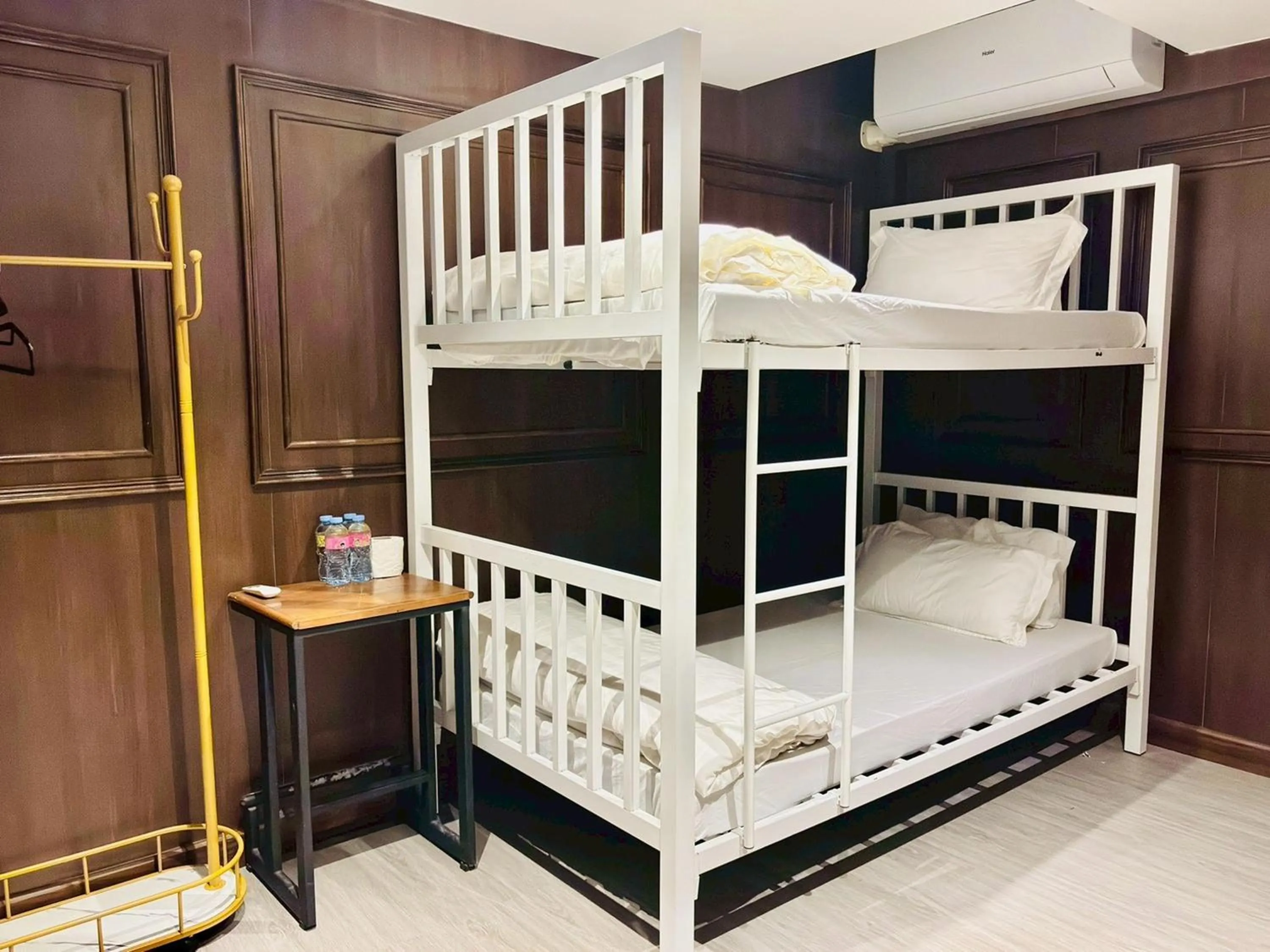 Bed in Sukhum Rajamangala-Phatthanakan Rooms