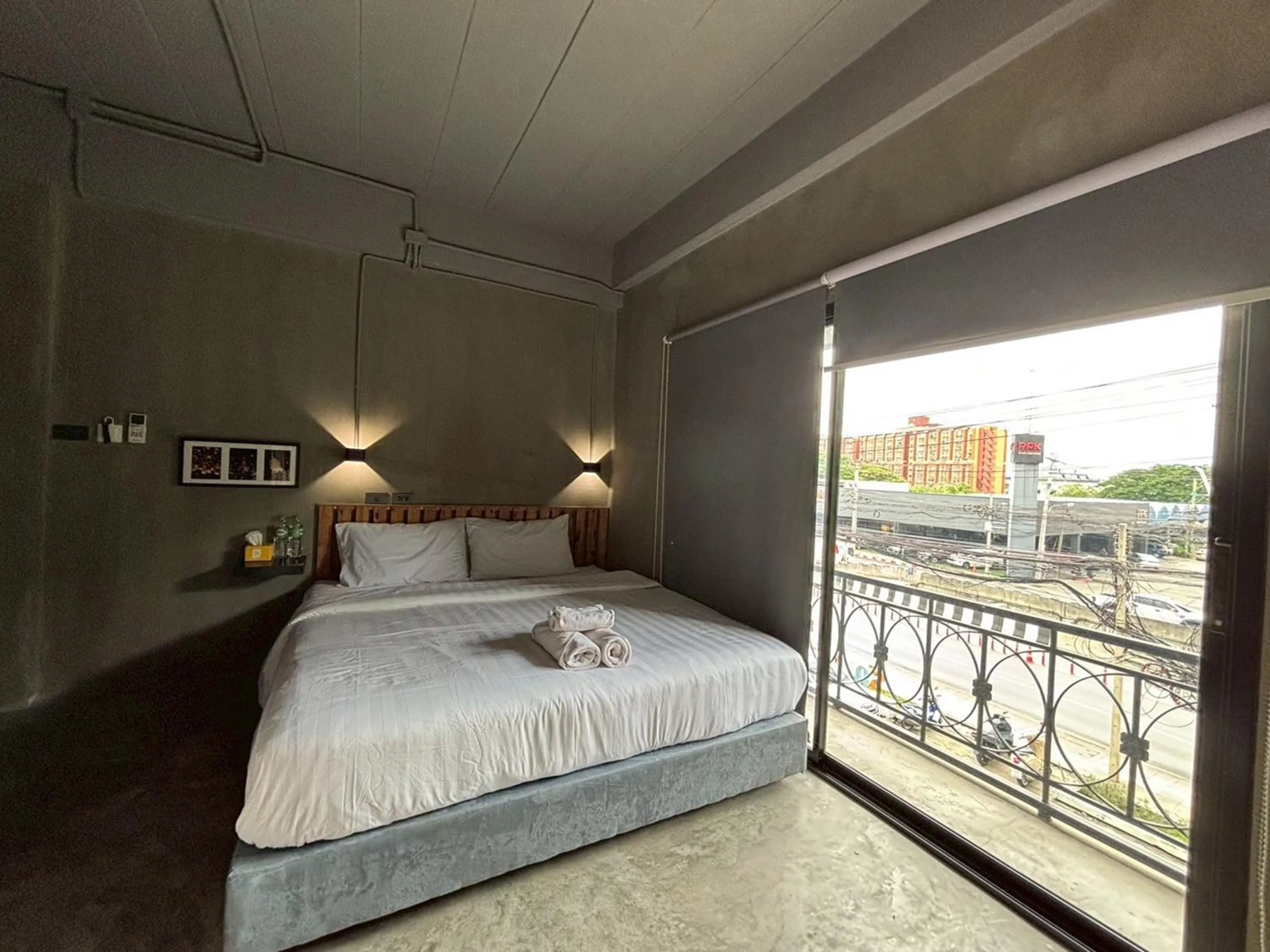 Bed in Sukhum Rajamangala-Phatthanakan Rooms