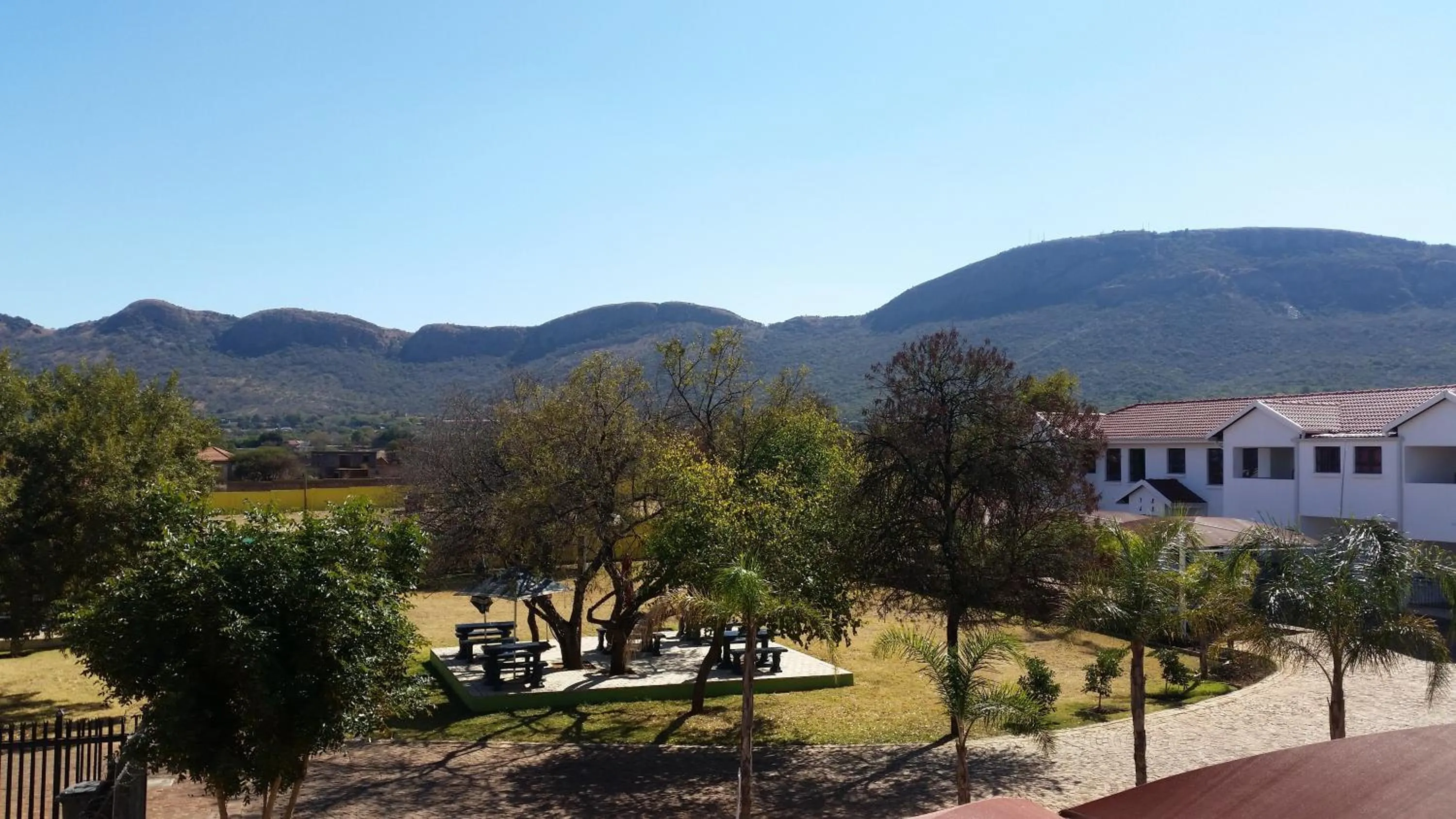 Garden view in Casa Bianca Guest Lodge