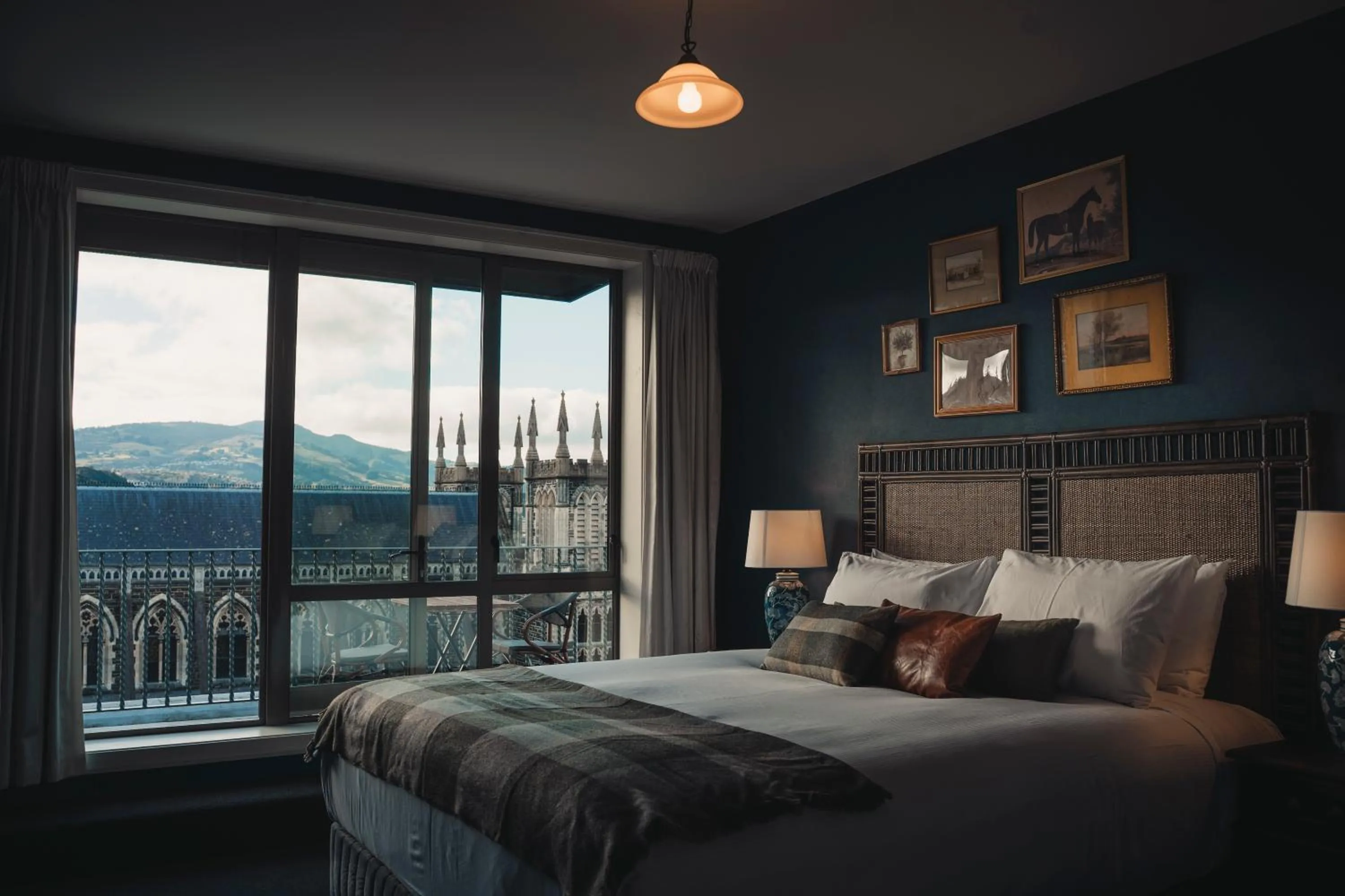 Bed in Dunedin House- Boutique Hotel
