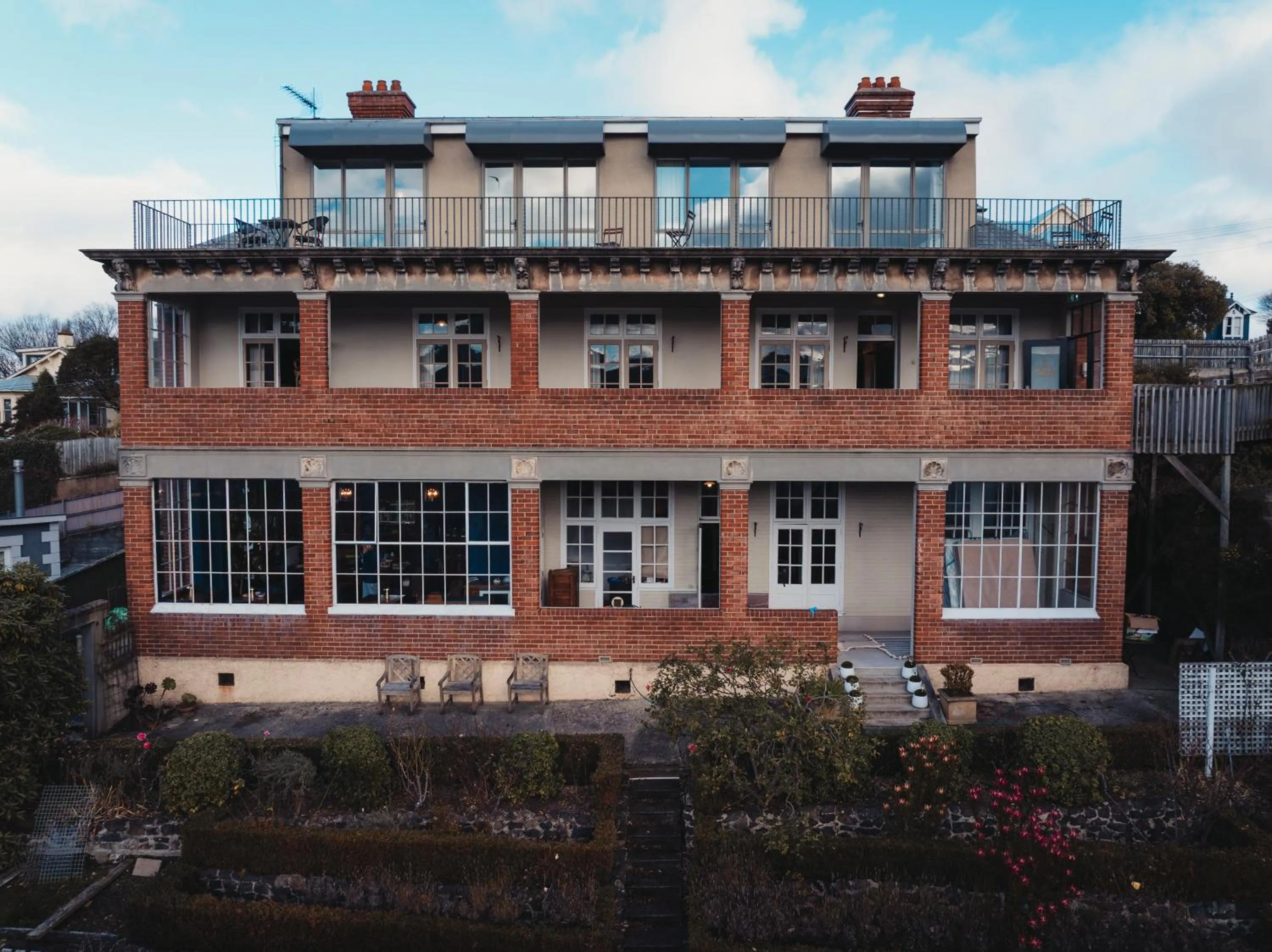 Garden in Dunedin House- Boutique Hotel