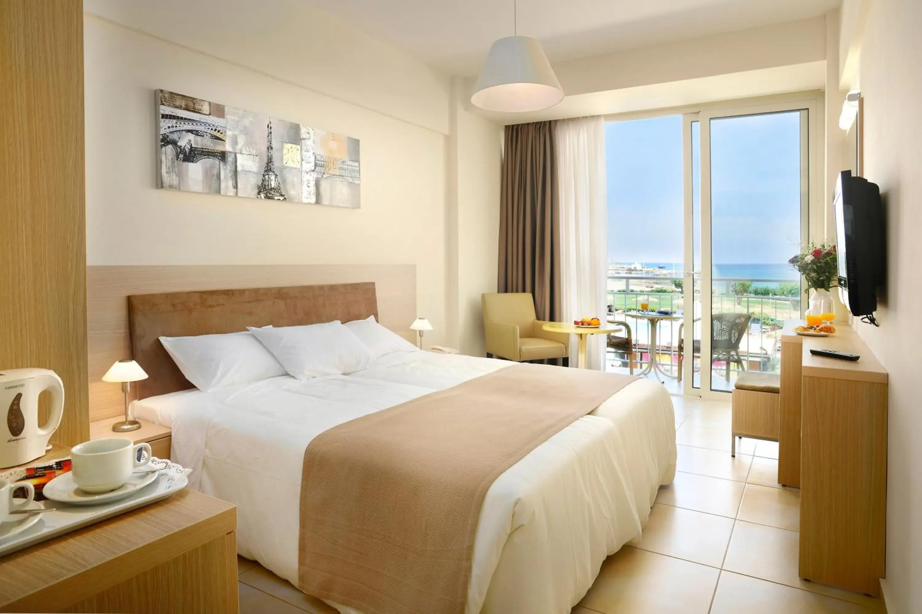 Side Sea View Room in Pernera Beach Hotel Side Sea View Room in Pernera Beach Hotel