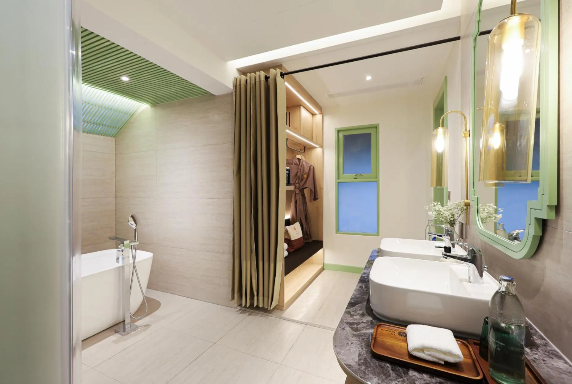 Bathroom in La Solaya Khao Lak