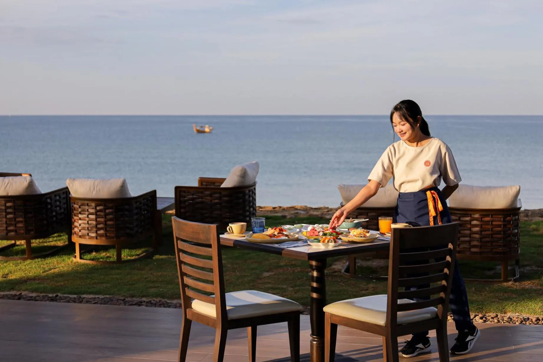 Restaurant/places to eat in La Solaya Khao Lak