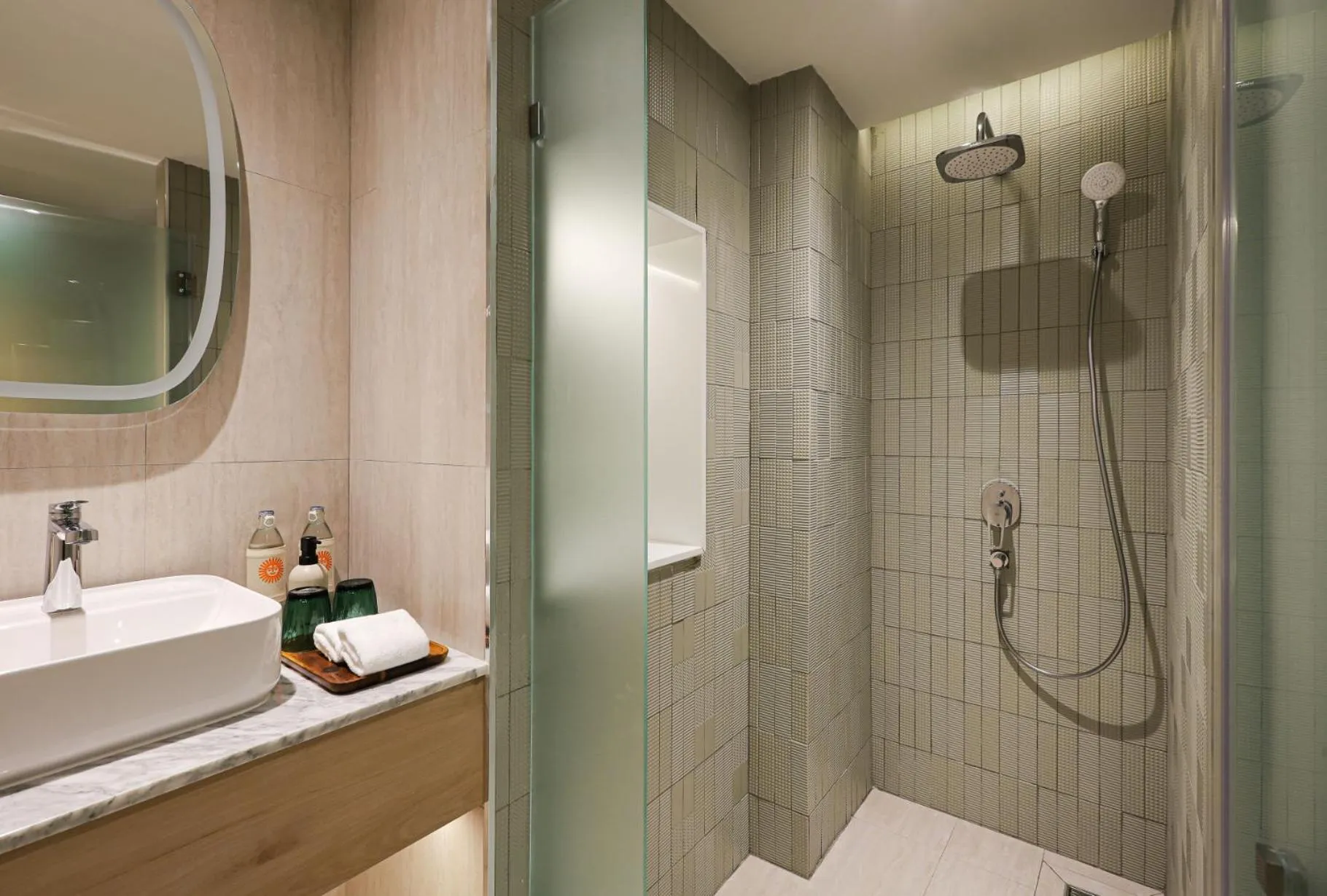 Shower in La Solaya Khao Lak