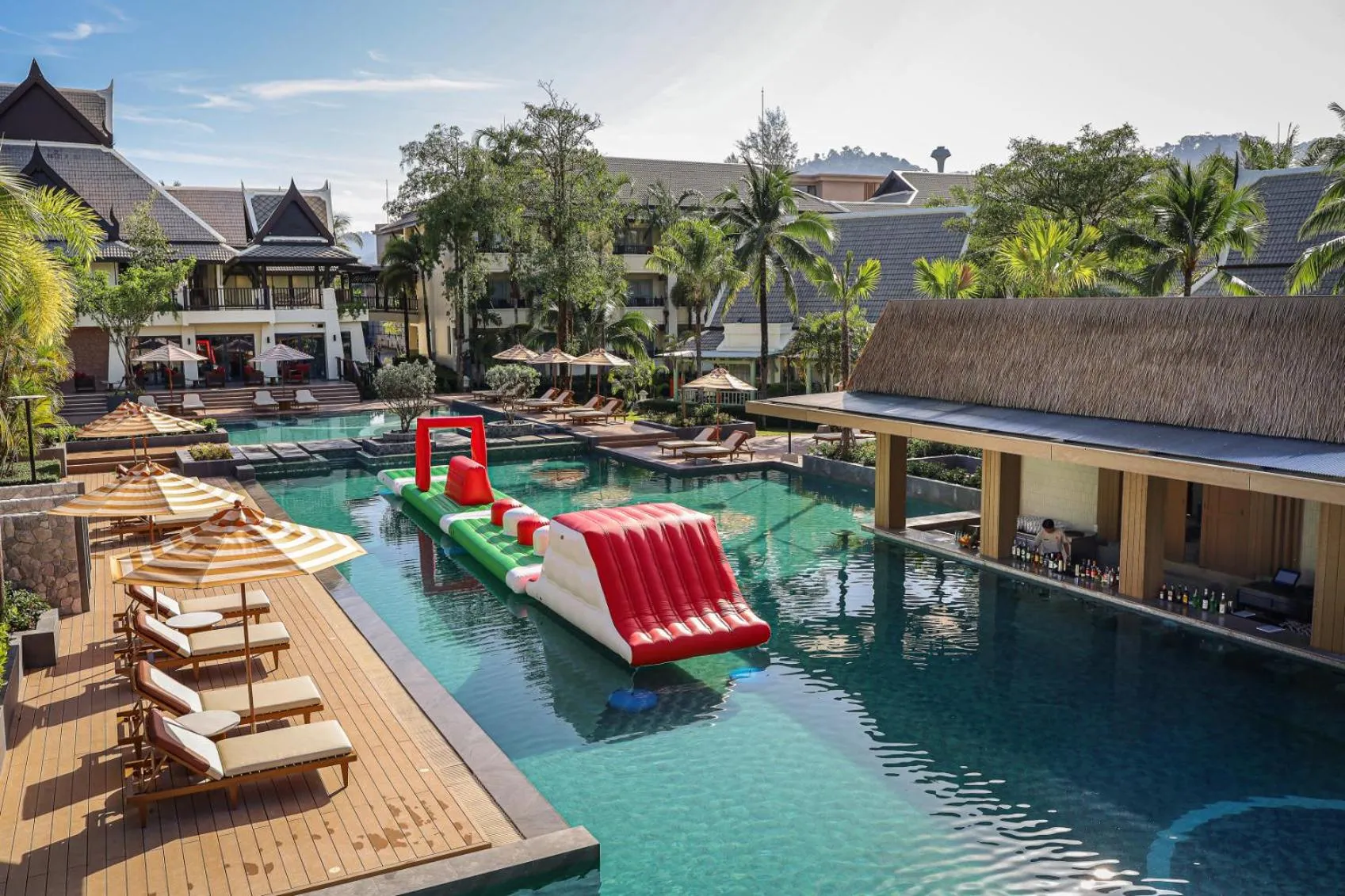 Lounge or bar in La Solaya Khao Lak