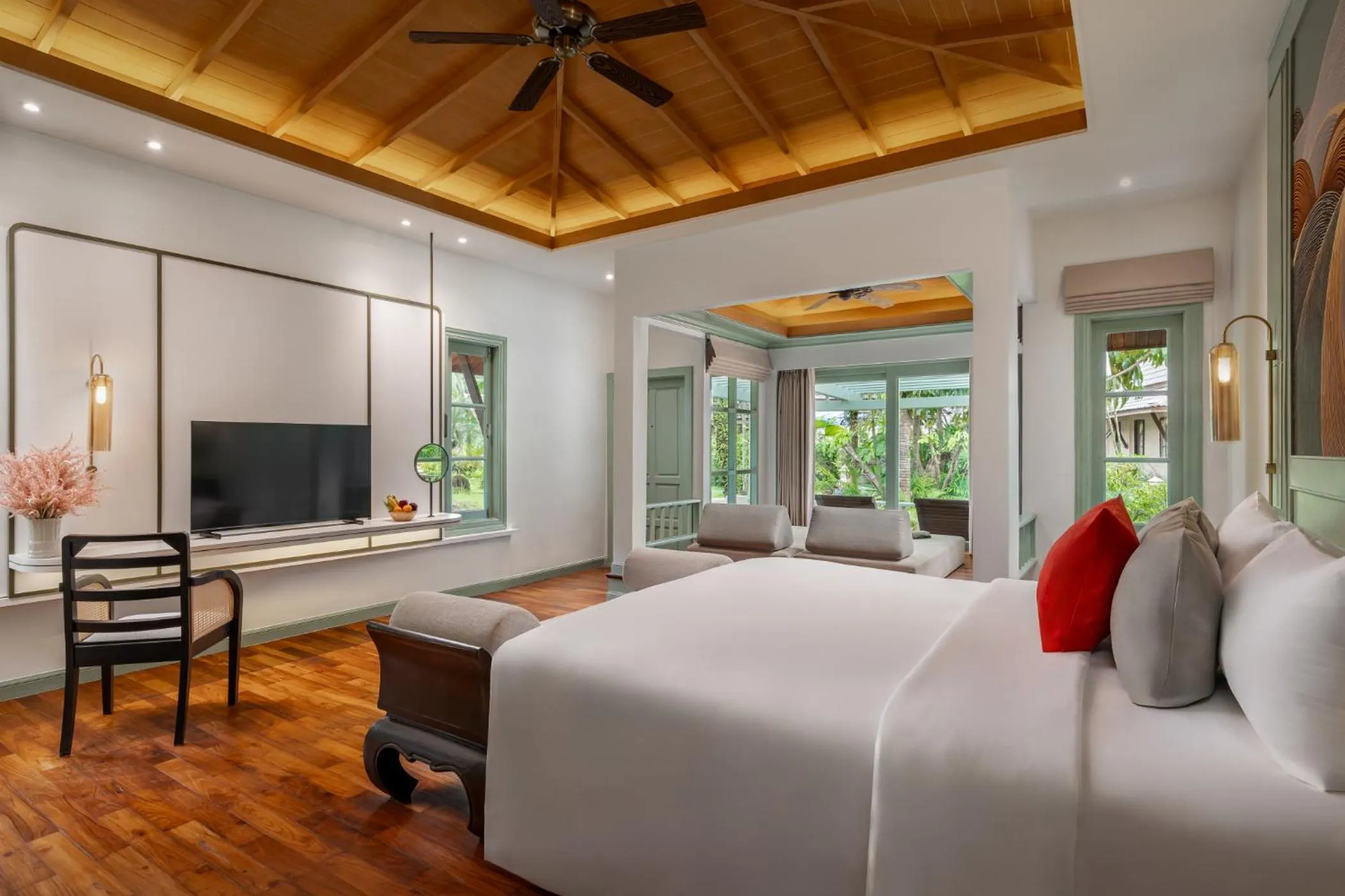 Bedroom, Bed in La Solaya Khao Lak