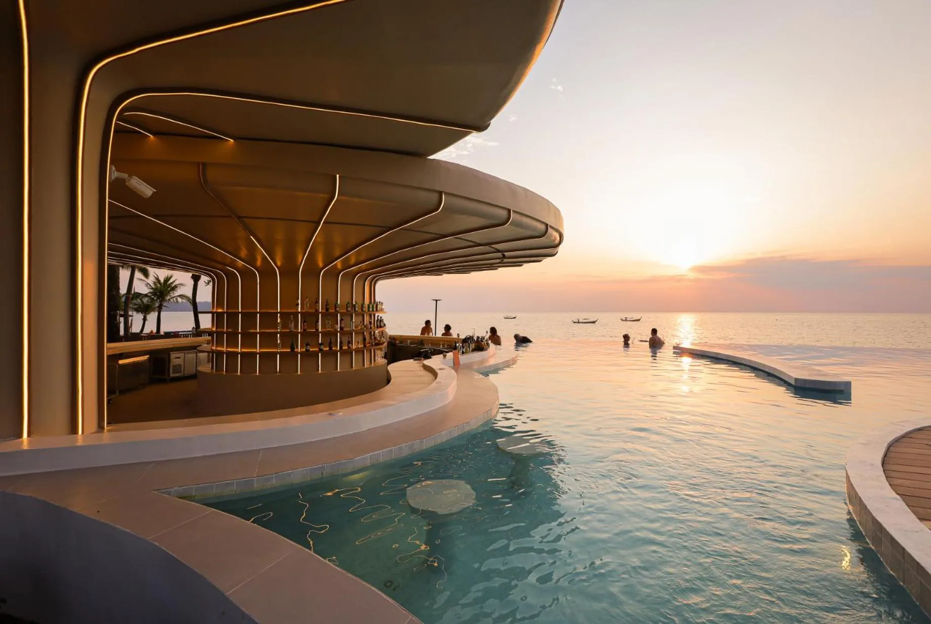 Swimming pool in La Solaya Khao Lak