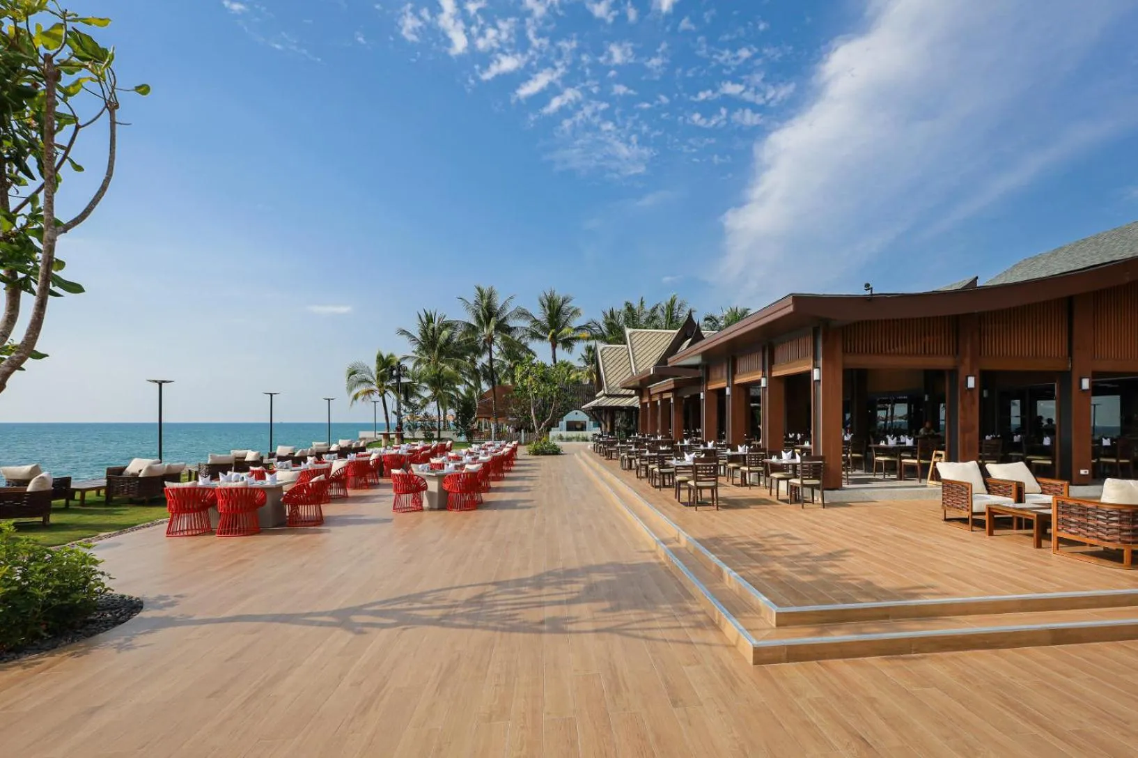 Restaurant/places to eat in La Solaya Khao Lak