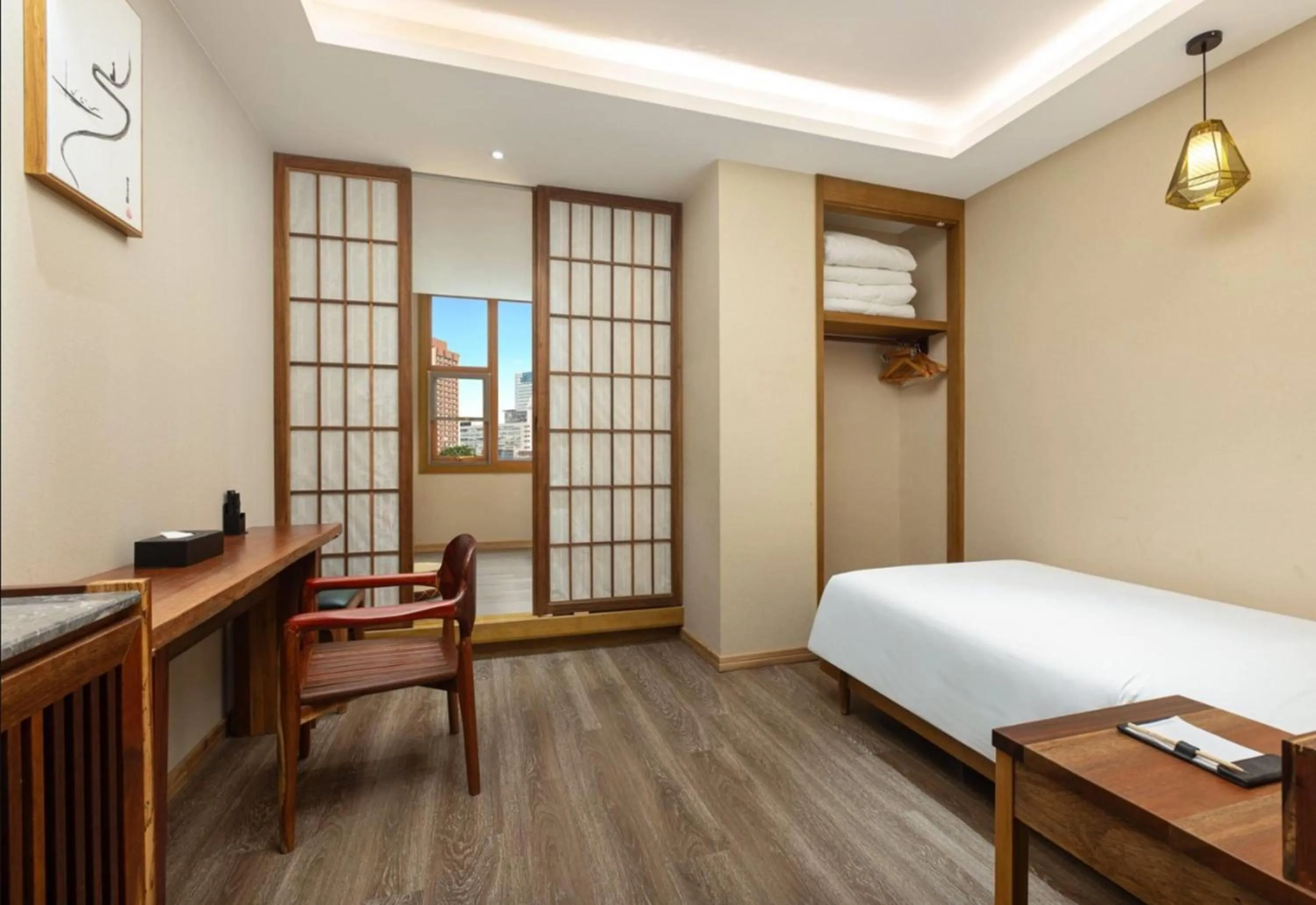 Photo of the whole room, Bed in Days Hotel by Wyndham Chengdu Renmin South Road