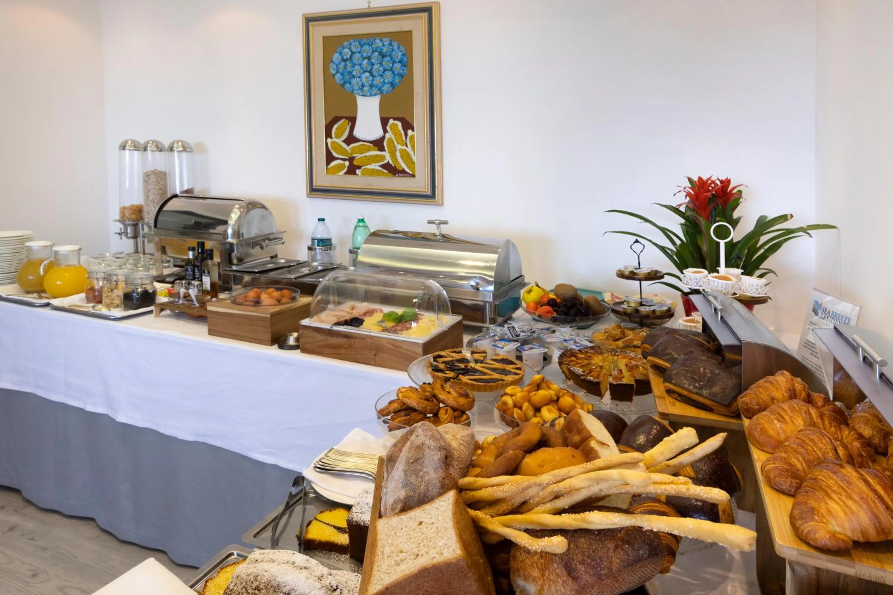 Breakfast in Sea Breeze Residence