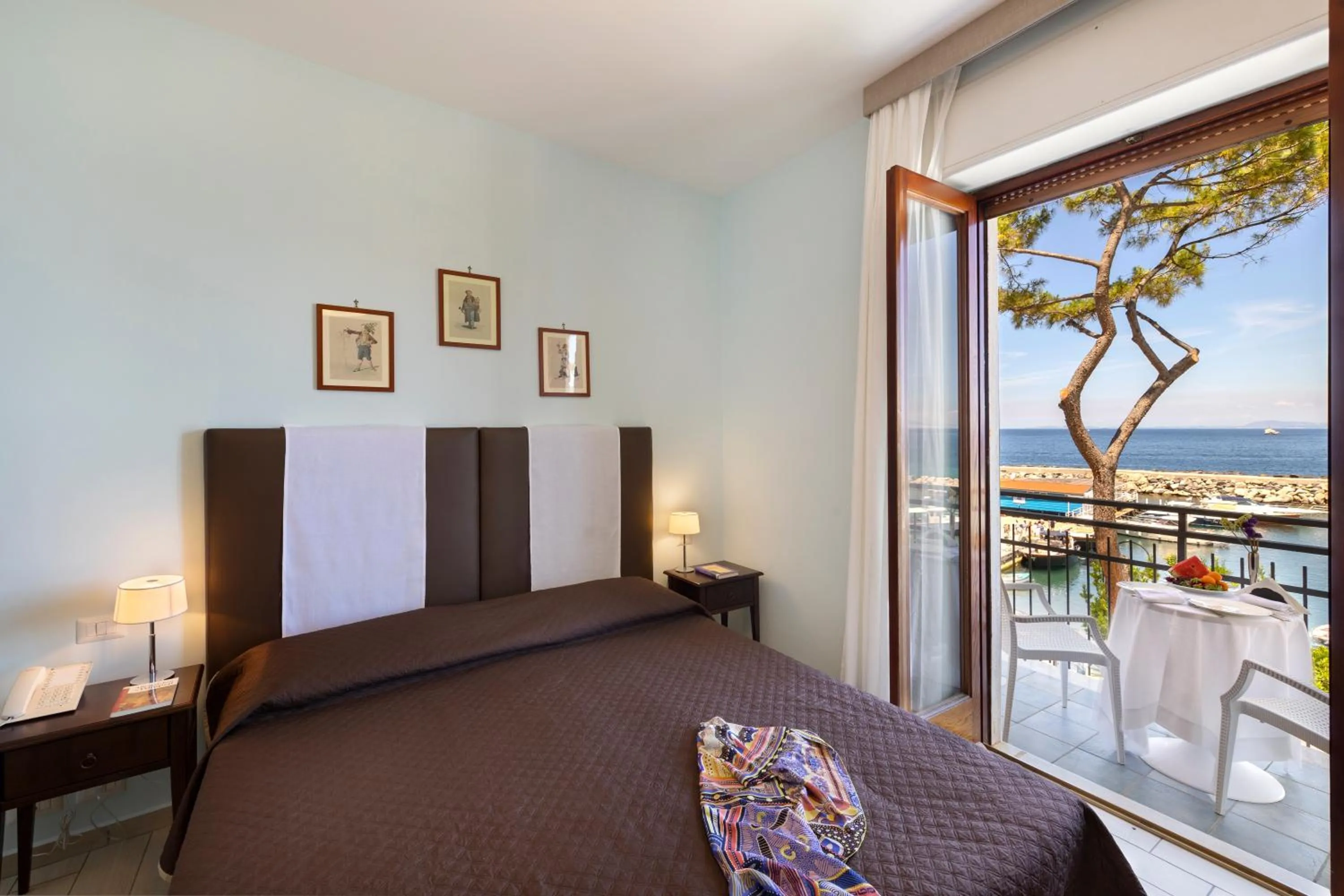 Bed in Sea Breeze Residence