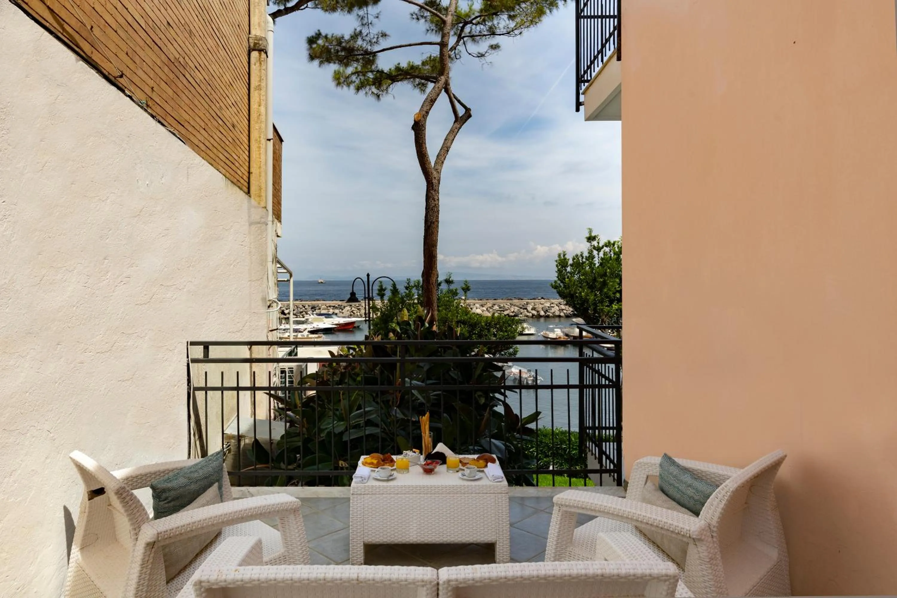 Balcony/Terrace in Sea Breeze Residence