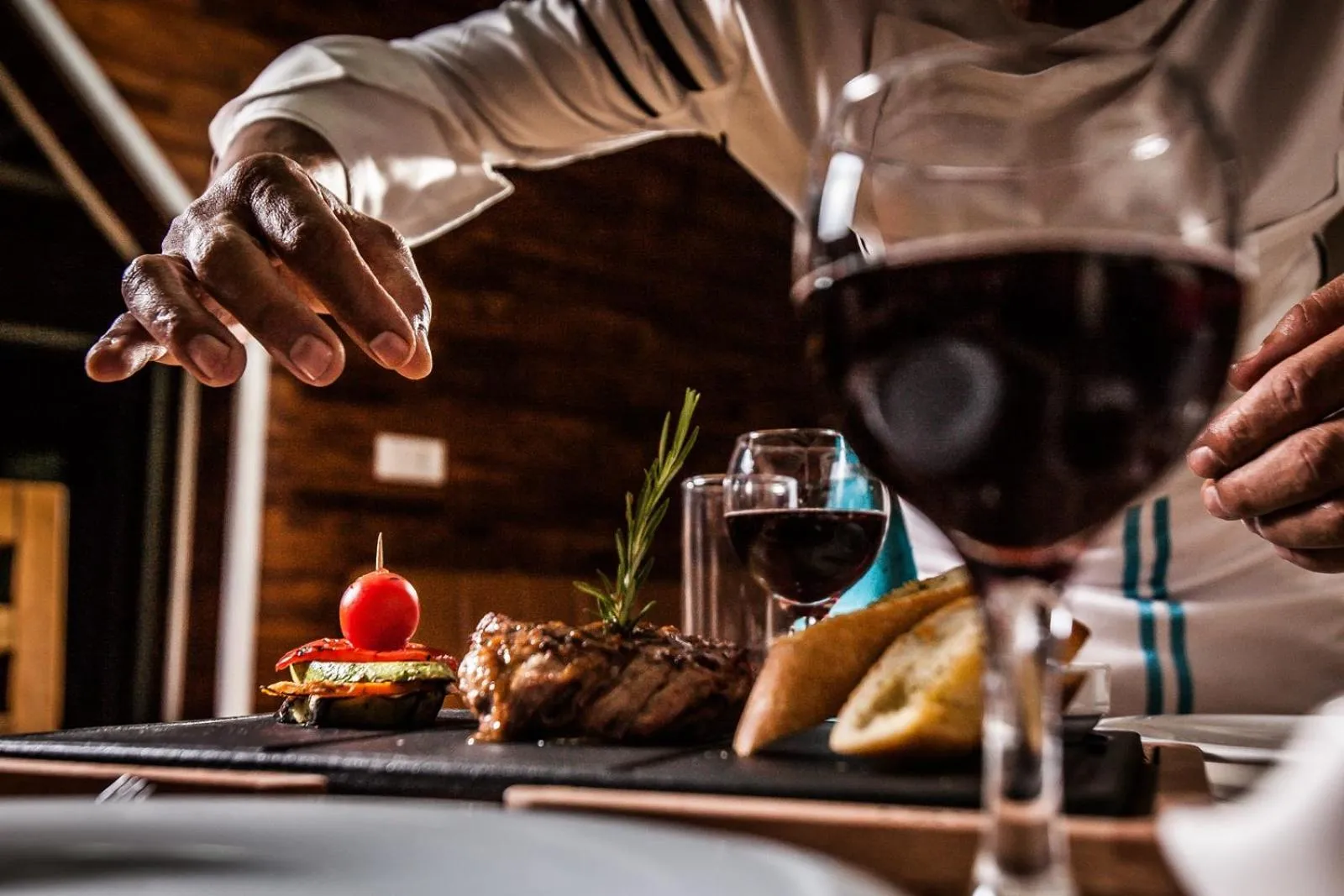 Restaurant/places to eat in My Green Boutique Hotel