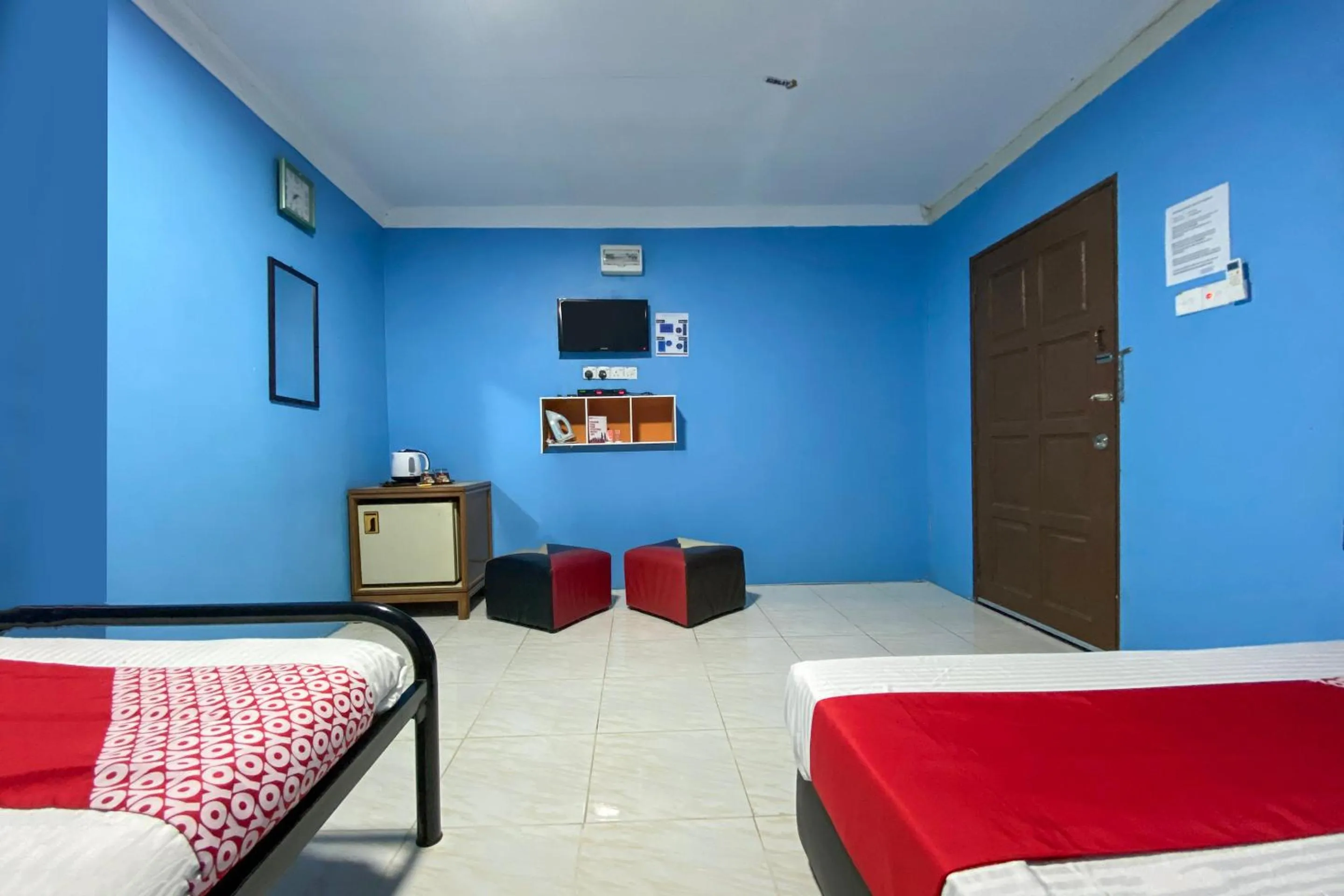 Bedroom, Bed in Capital O 90168 Serambi Pelangi Chalet