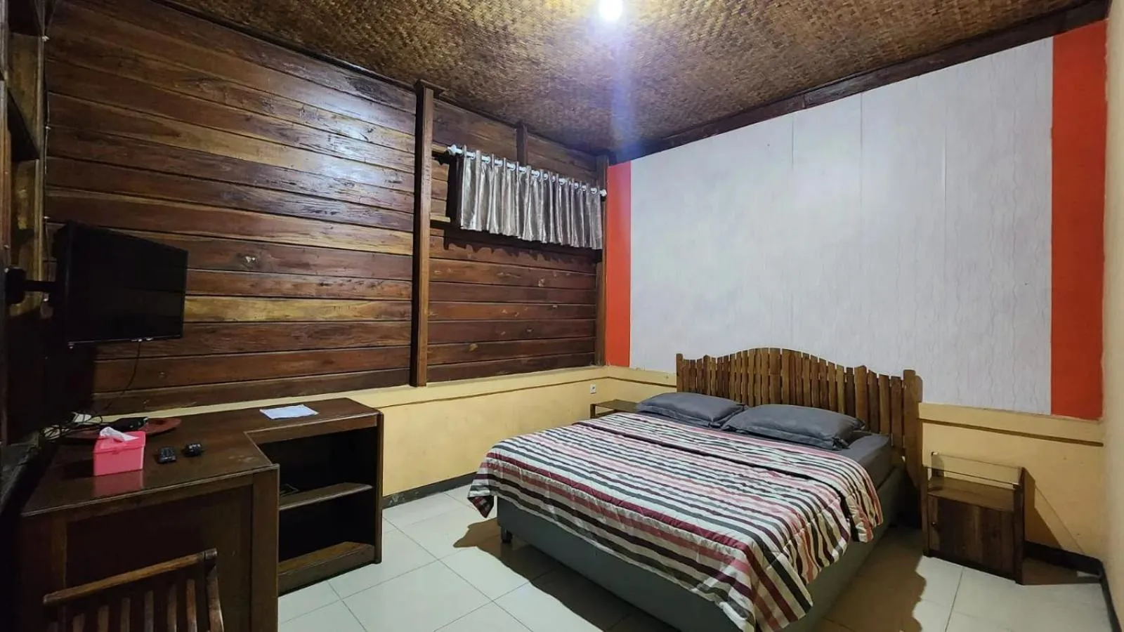 Property building, Bed in Nur Alam Hotel Lembang