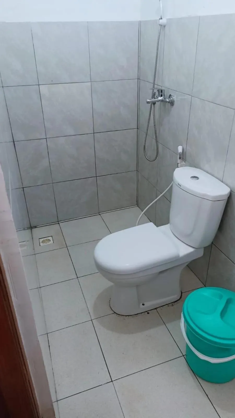 Toilet in Nur Alam Hotel Lembang