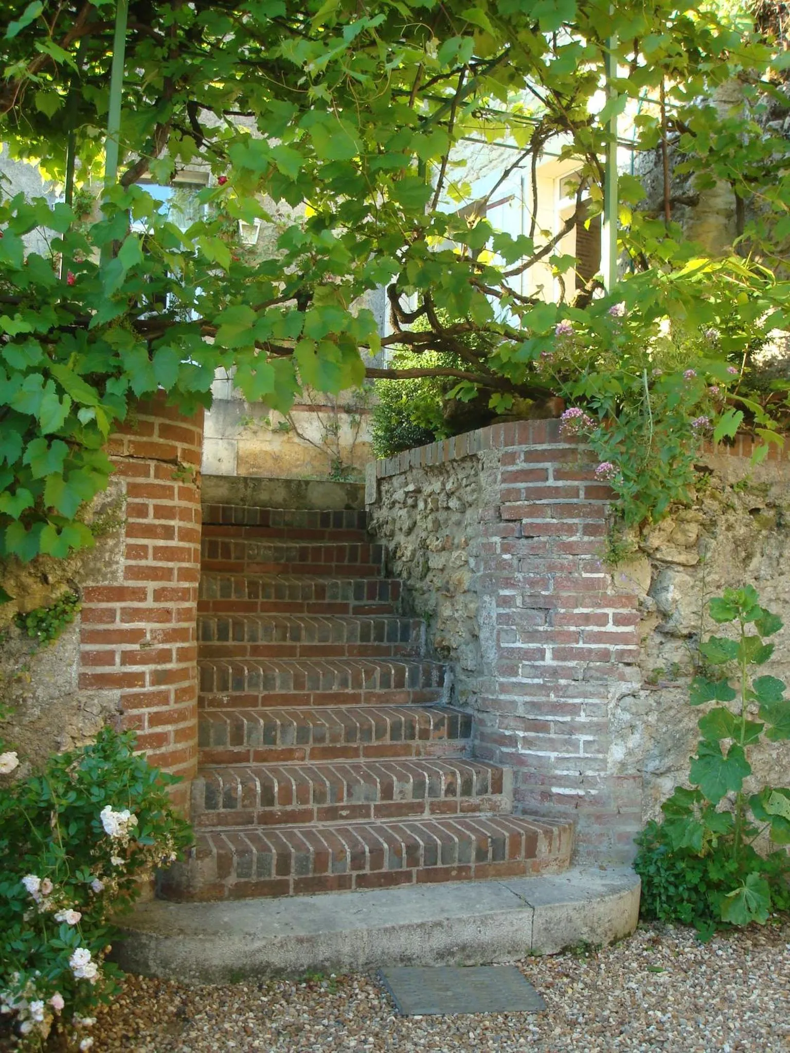 Garden in La Tonnelle de Vouvray