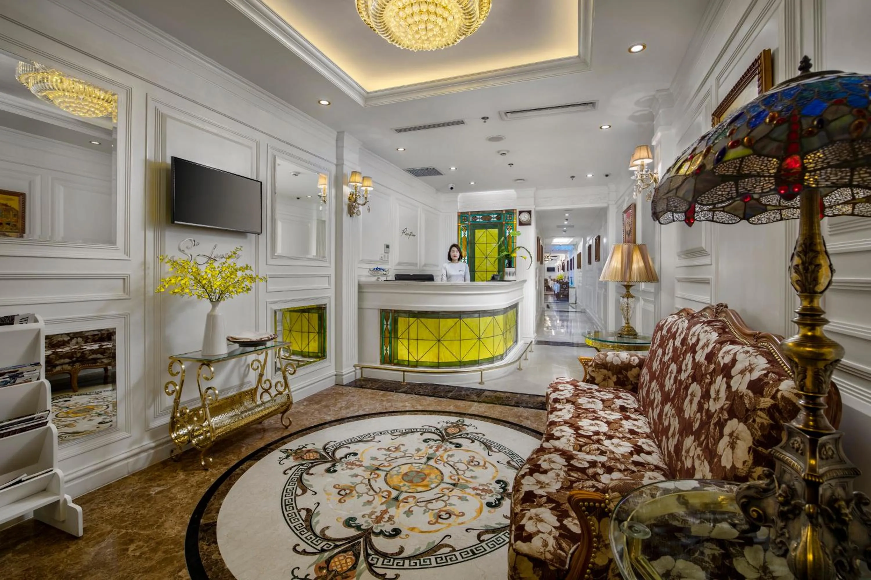 Staff in Silk Path Boutique Hanoi