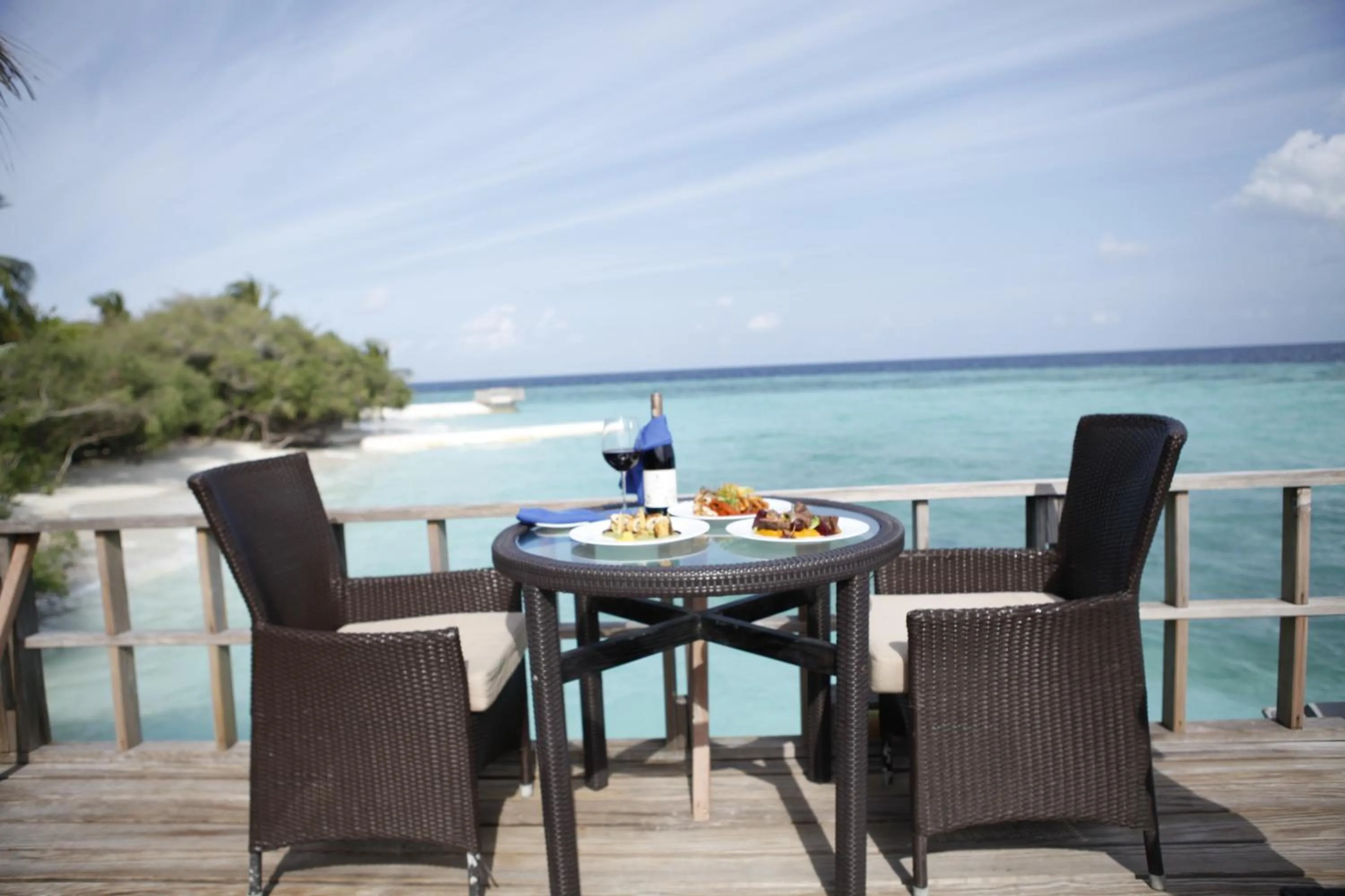 Patio in Eriyadu Island Resort