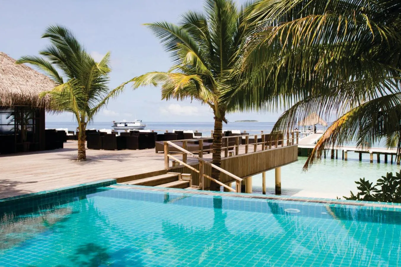 Swimming pool in Eriyadu Island Resort