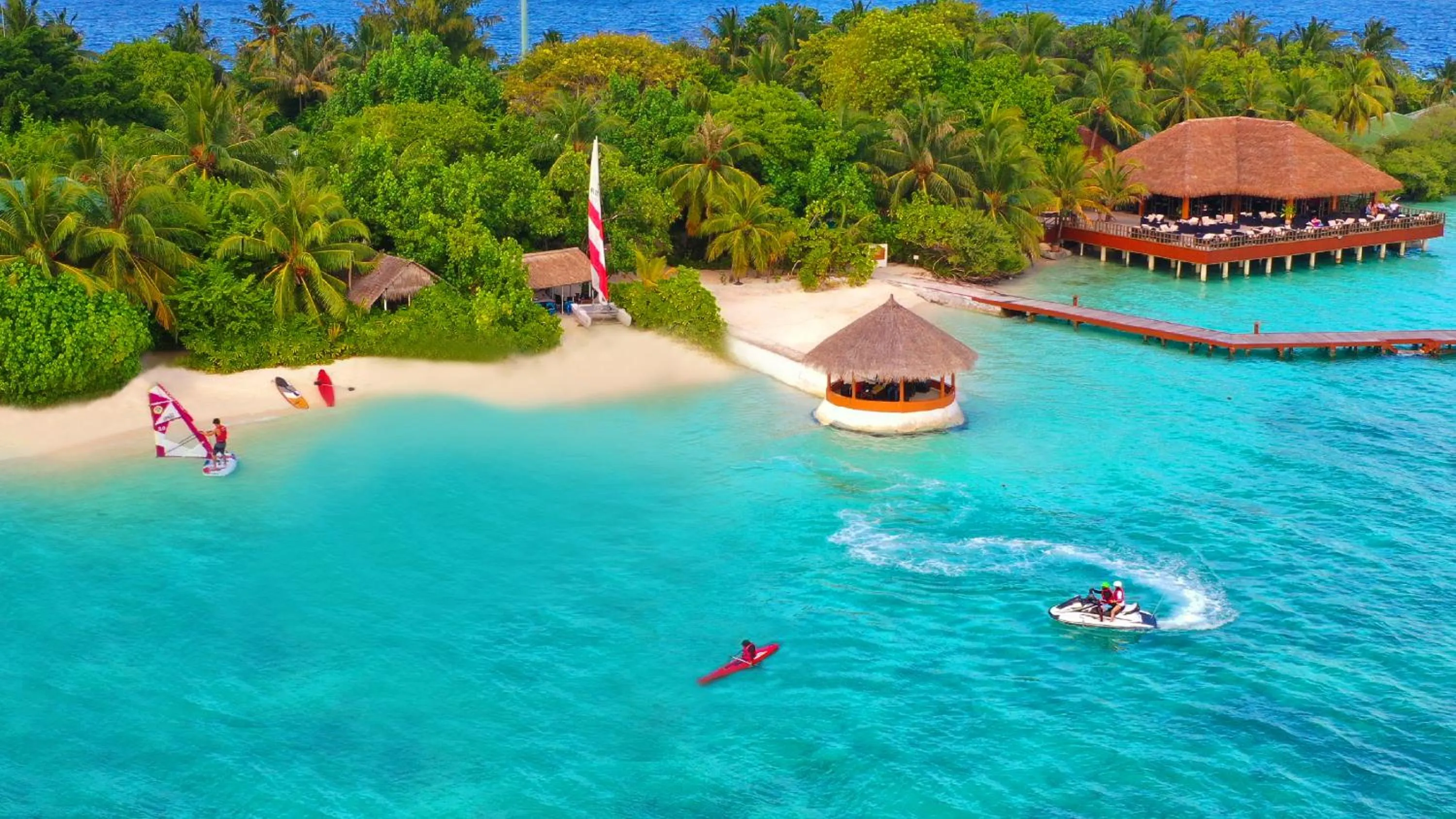 Bird's eye view in Eriyadu Island Resort