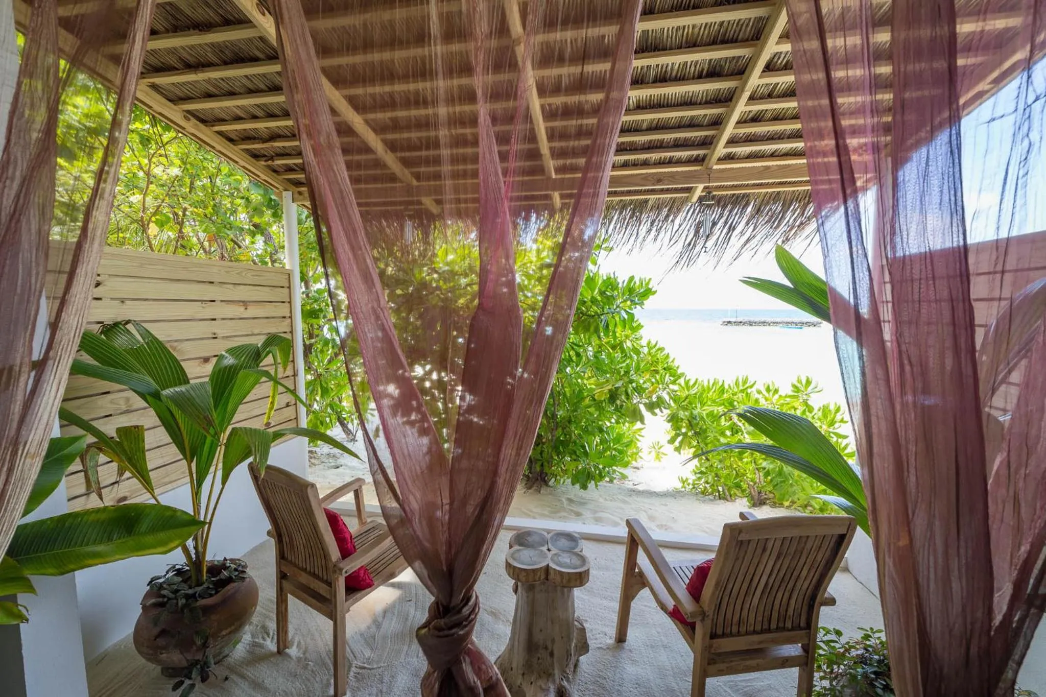 Massage in Eriyadu Island Resort