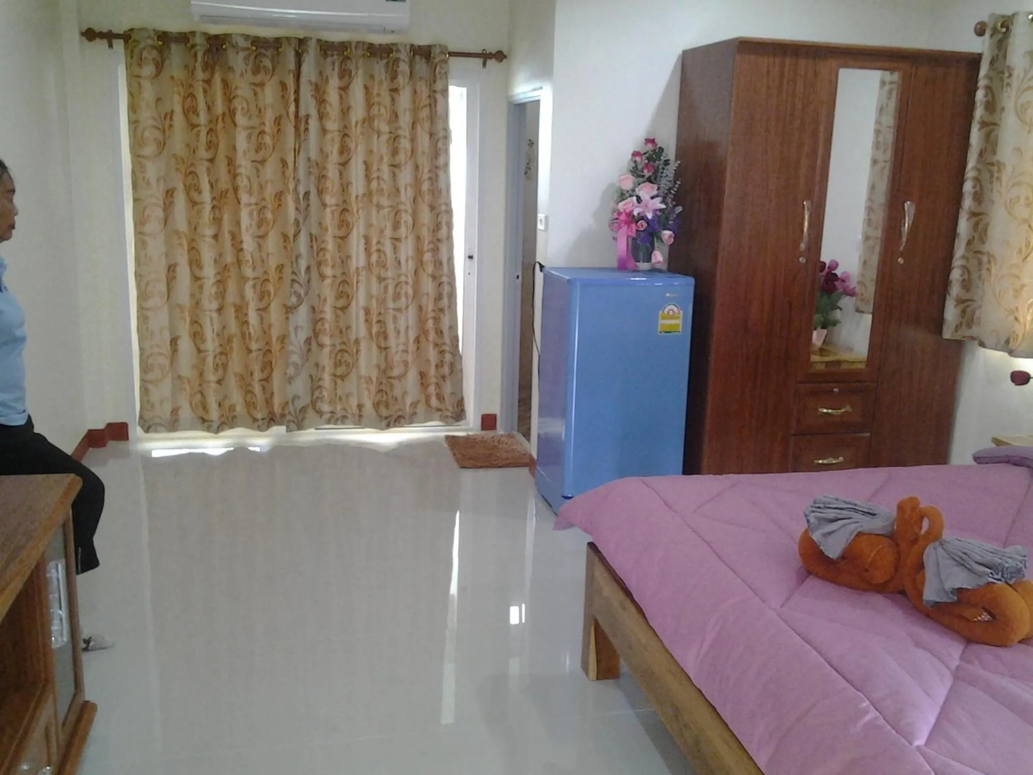 Decorative detail, Bed in P and P Place