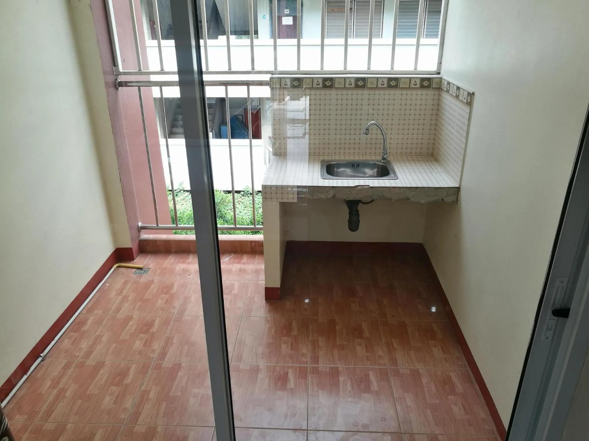 Kitchen or kitchenette in P and P Place