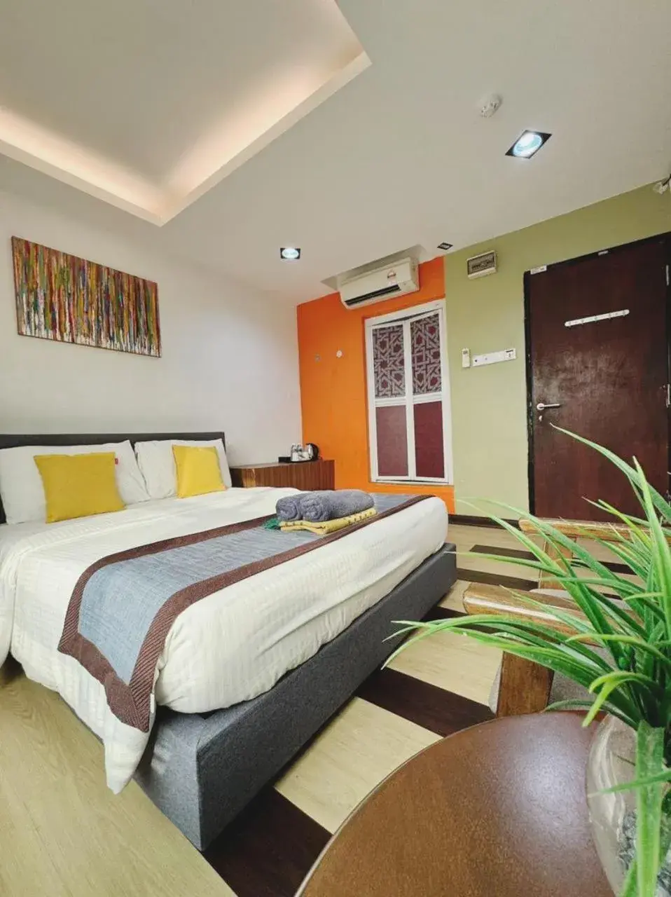 Deluxe Queen Room in Chendering Inn Deluxe Queen Room in Chendering Inn