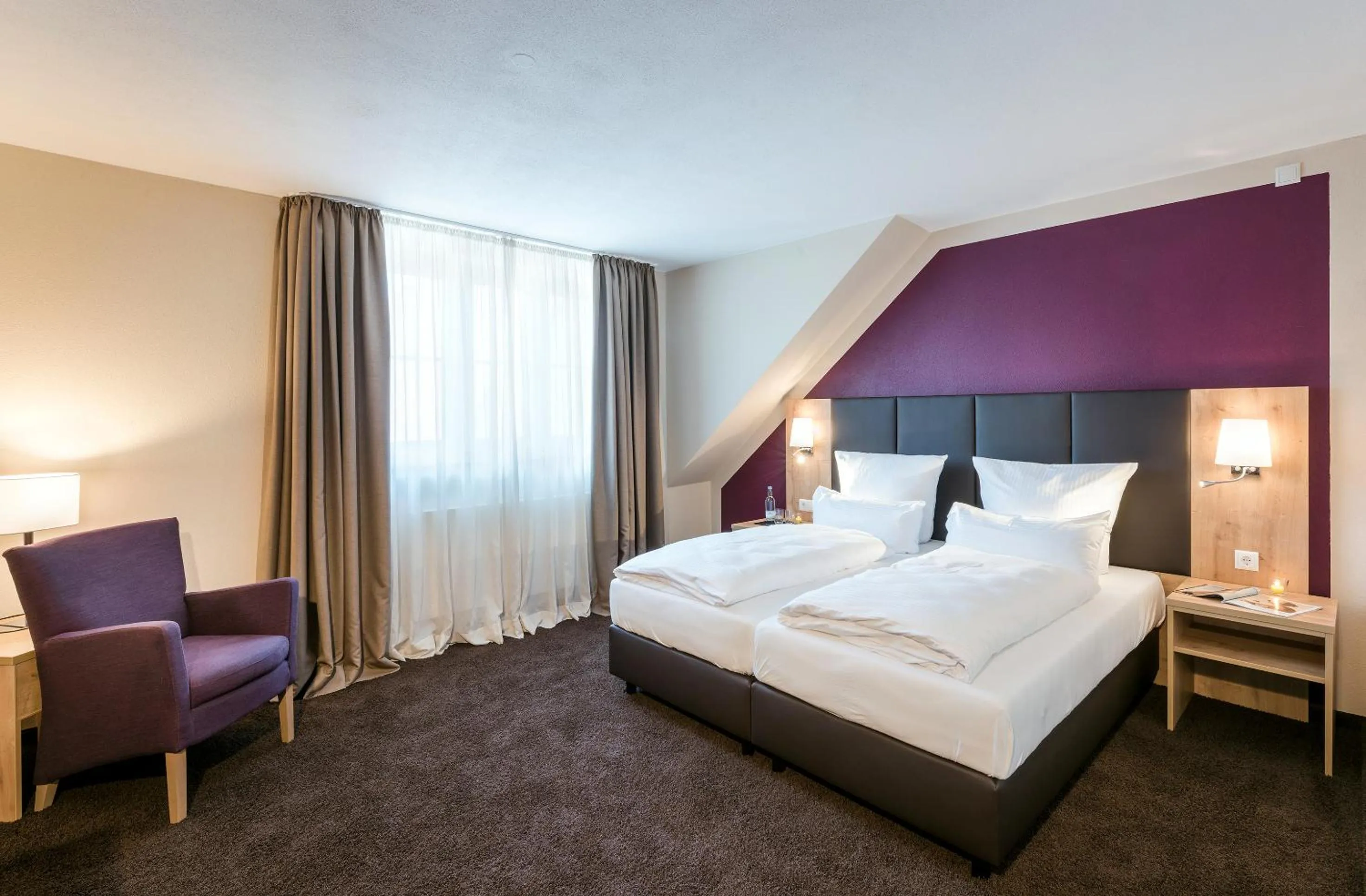 Bed in die Post Hotel mit Self Check-In