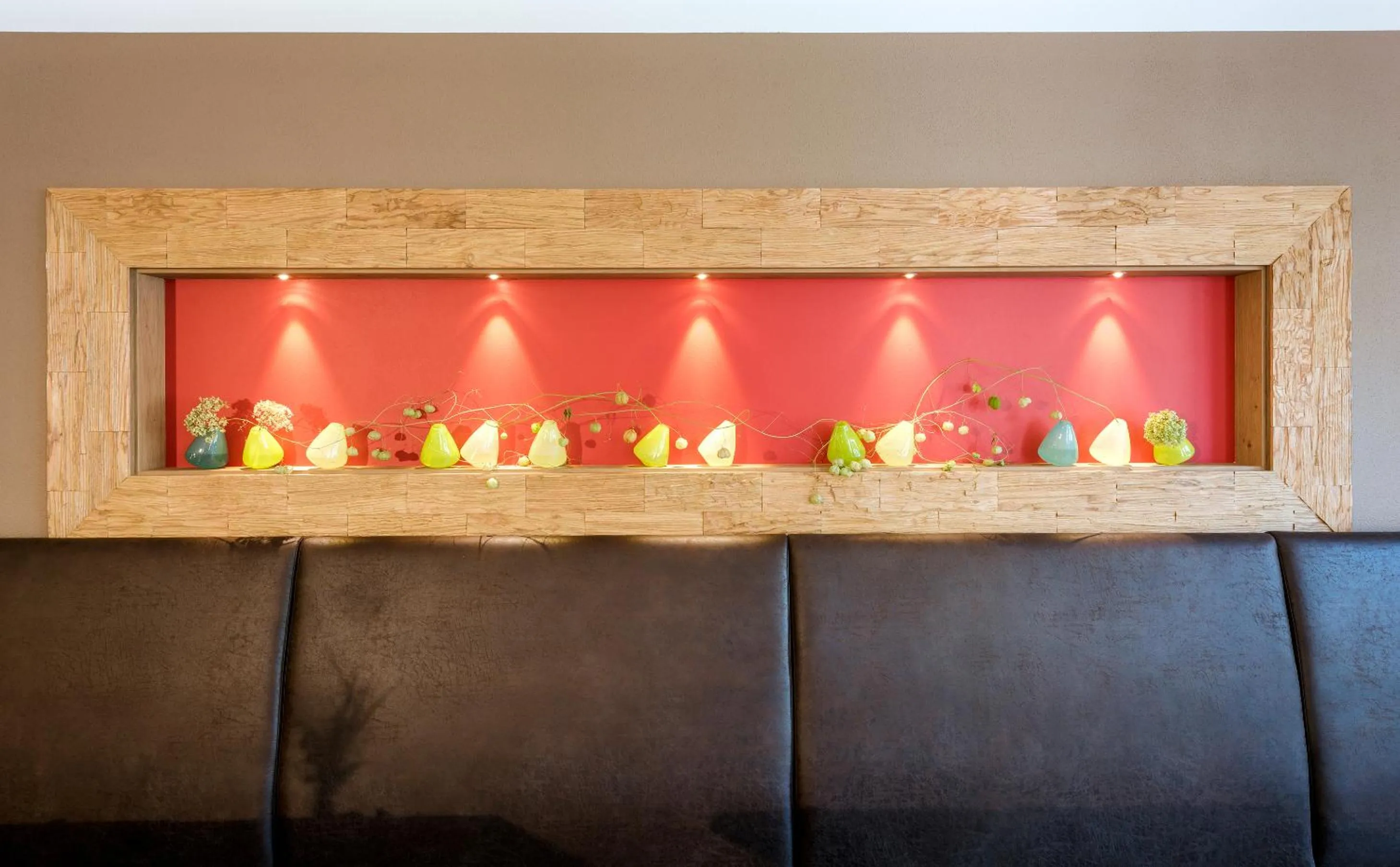 Decorative detail in die Post Hotel mit Self Check-In