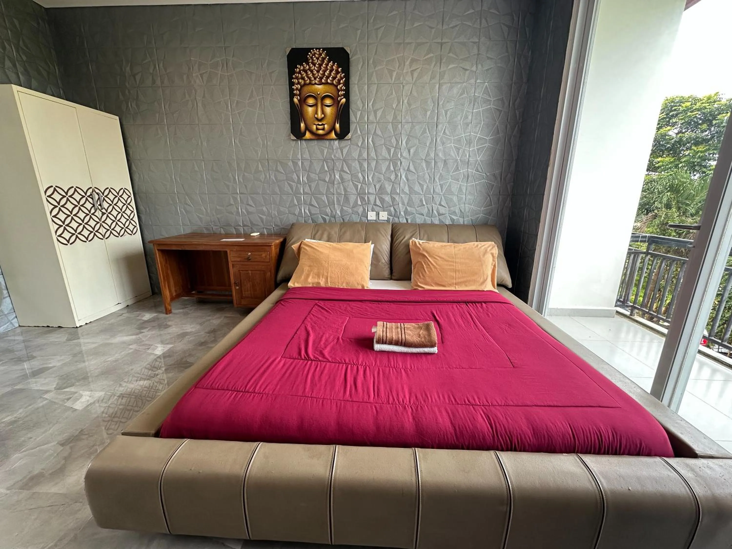 Bed in Sky Apartments and Suites