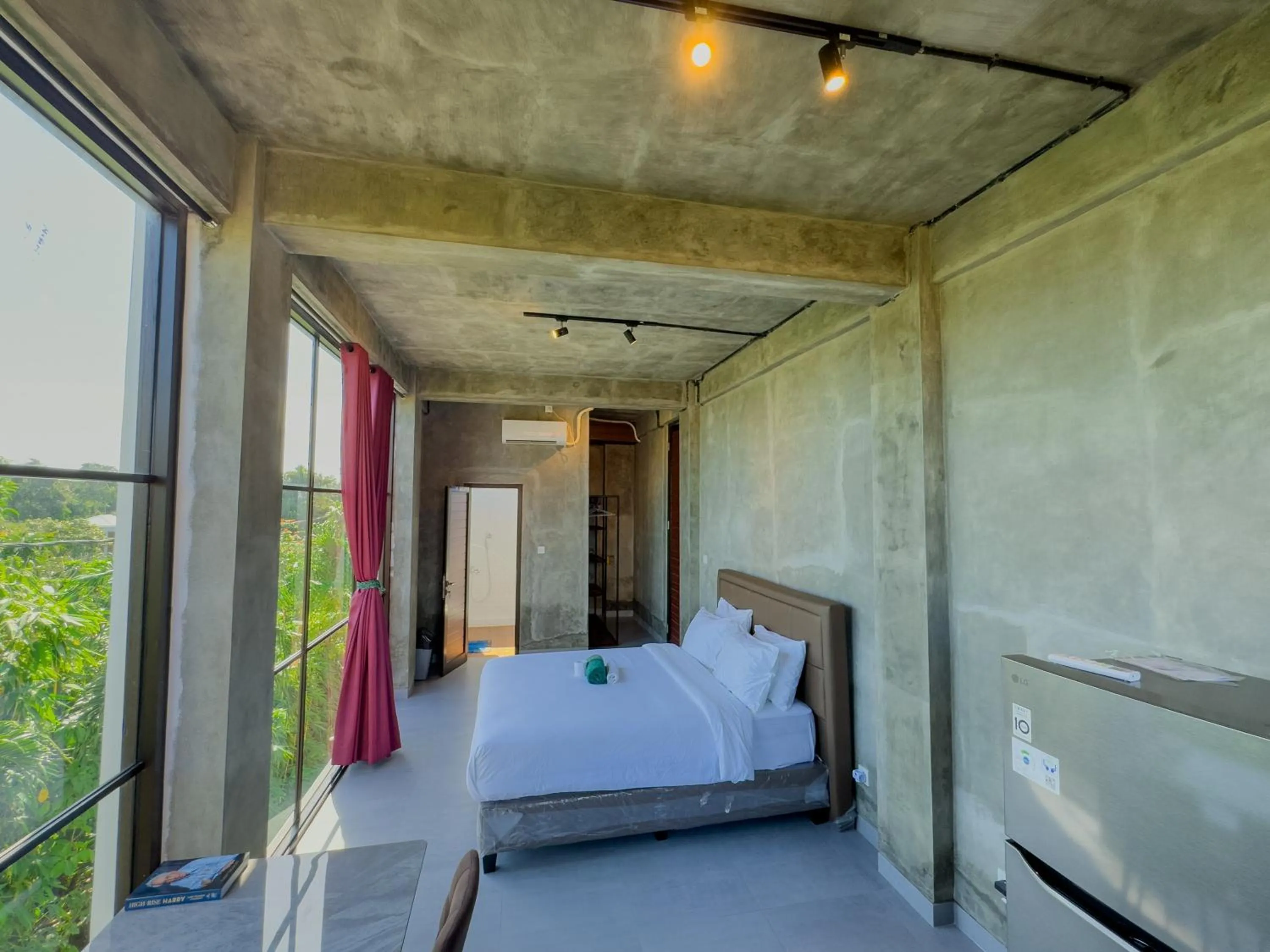 Bed in Sky Apartments and Suites