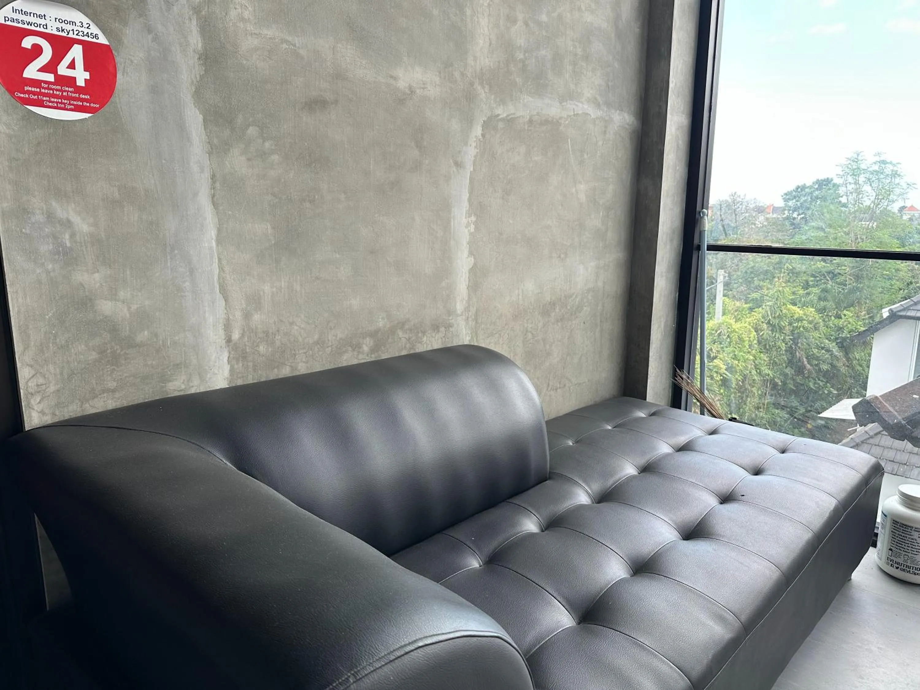 Area and facilities in Sky Apartments and Suites