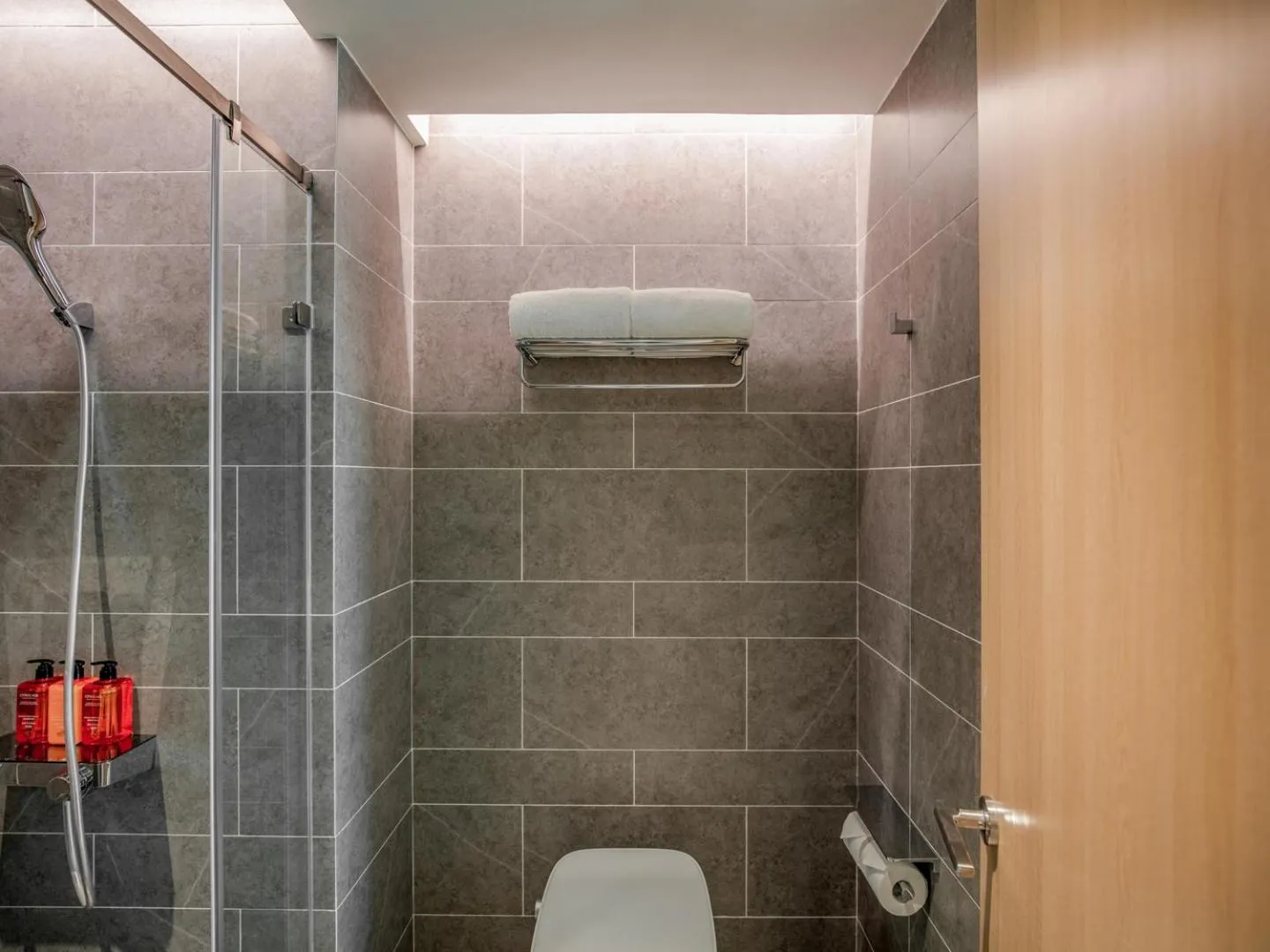 Toilet in Orange Hotel Beijing Changping Future Science City