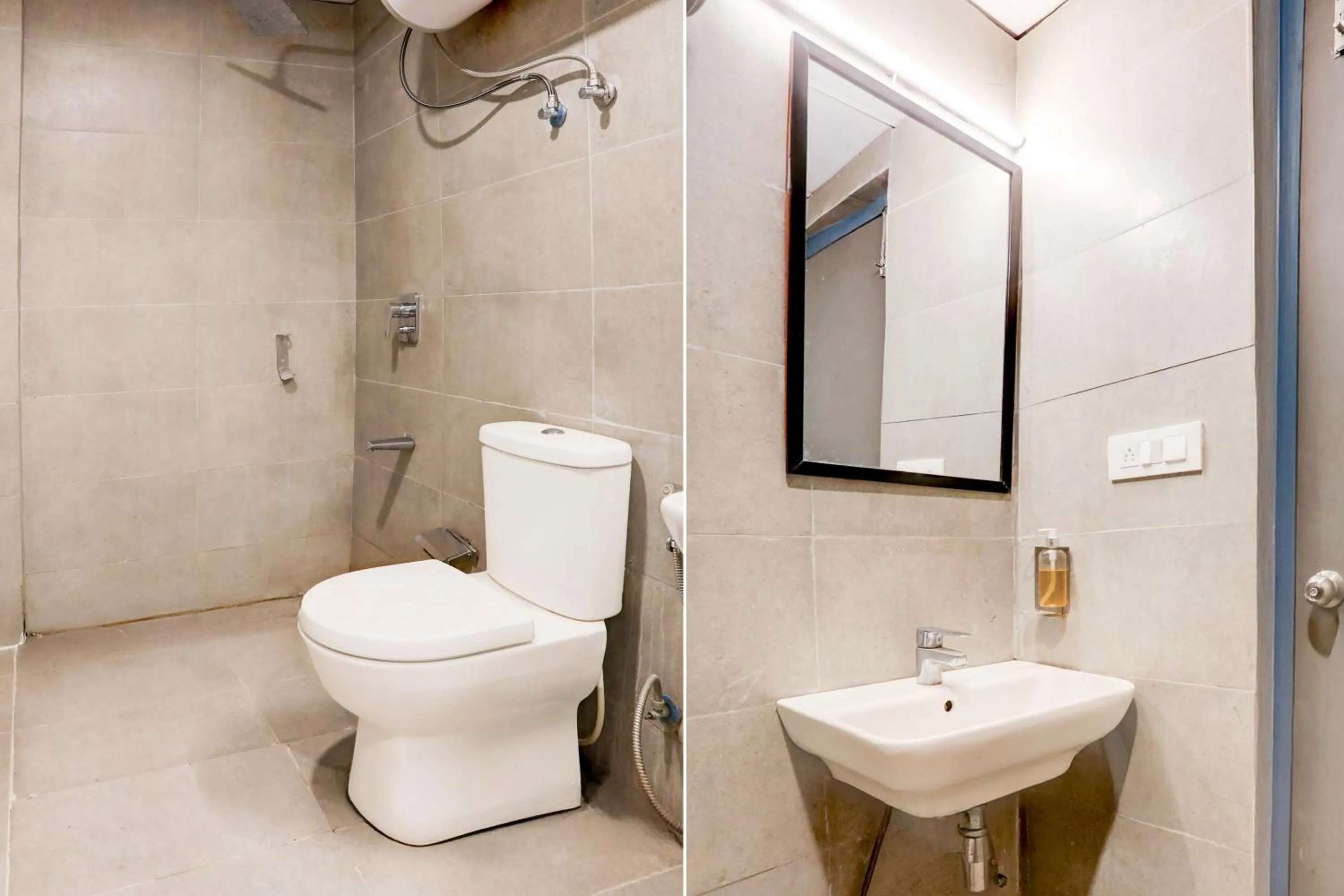Bathroom in Super Townhouse Prayagraj Near Railway Station Formerly Santosh Palace
