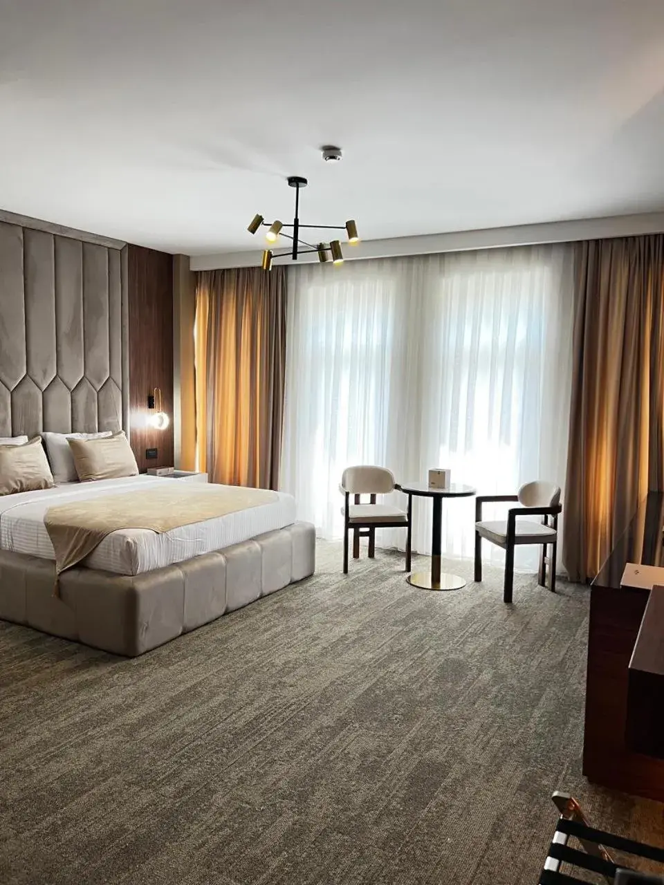 Superior King Room in White Breeze Hotel Superior King Room in White Breeze Hotel