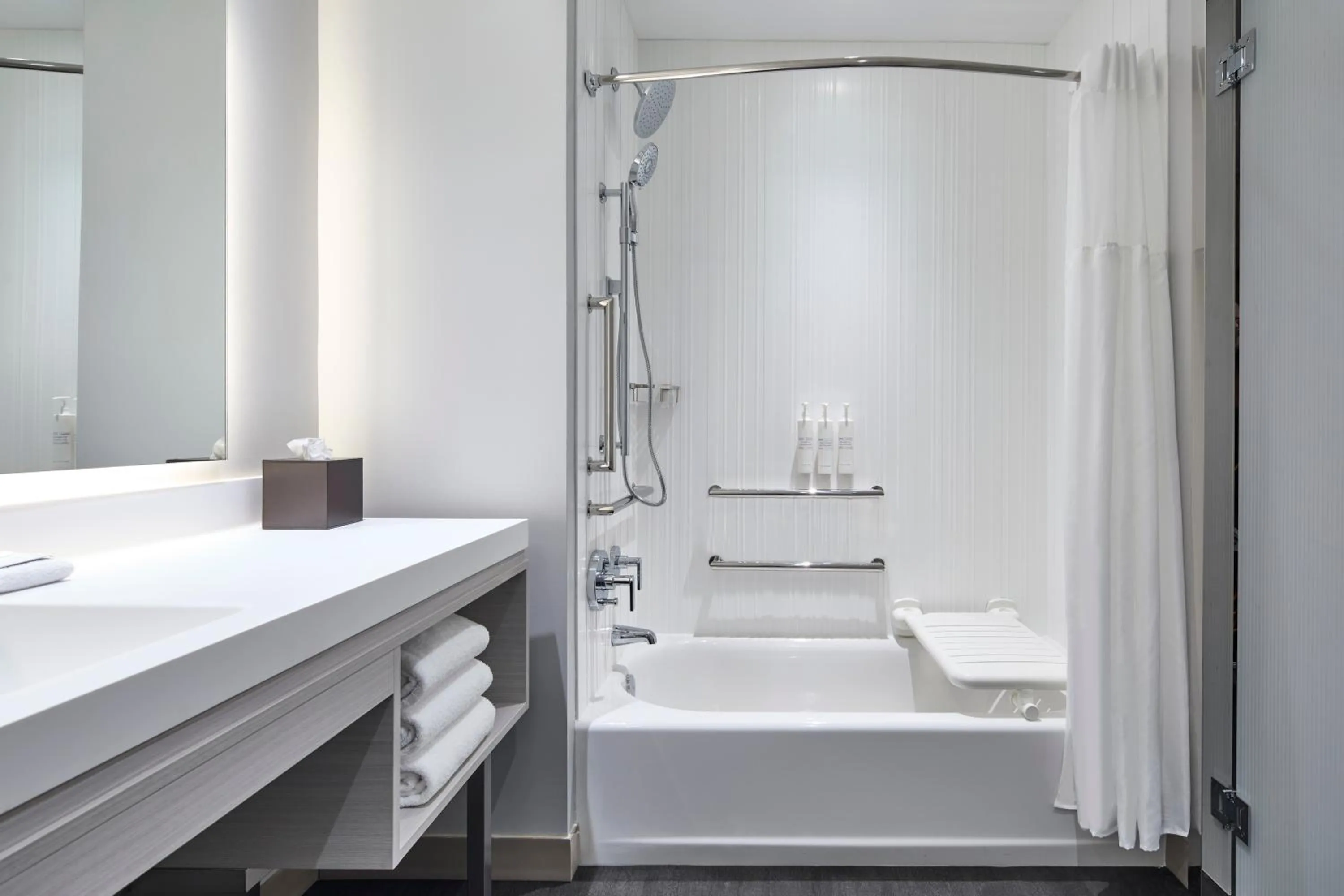 Bathroom in AC Hotel St Augustine Downtown