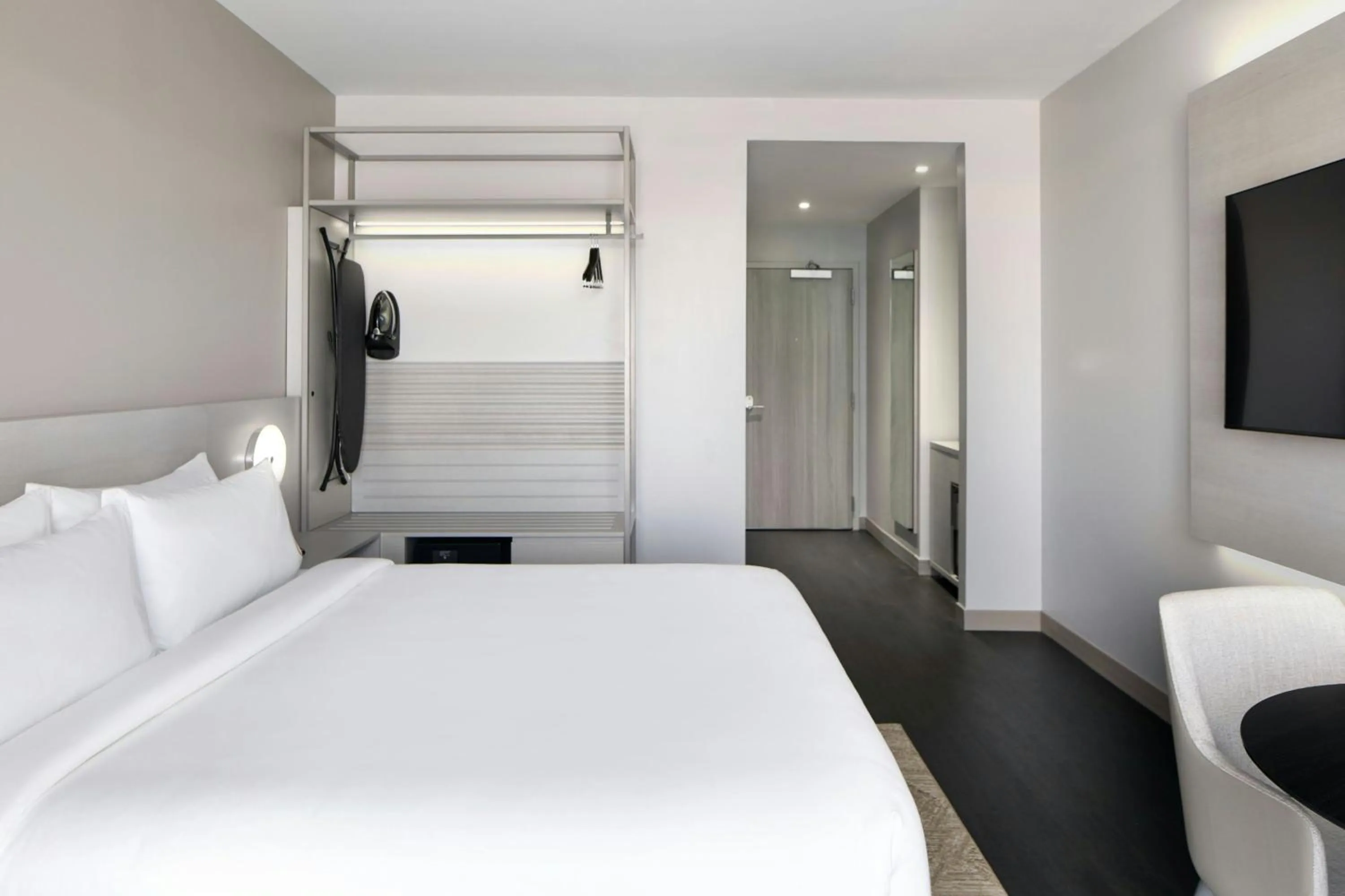 Photo of the whole room, Bed in AC Hotel St Augustine Downtown