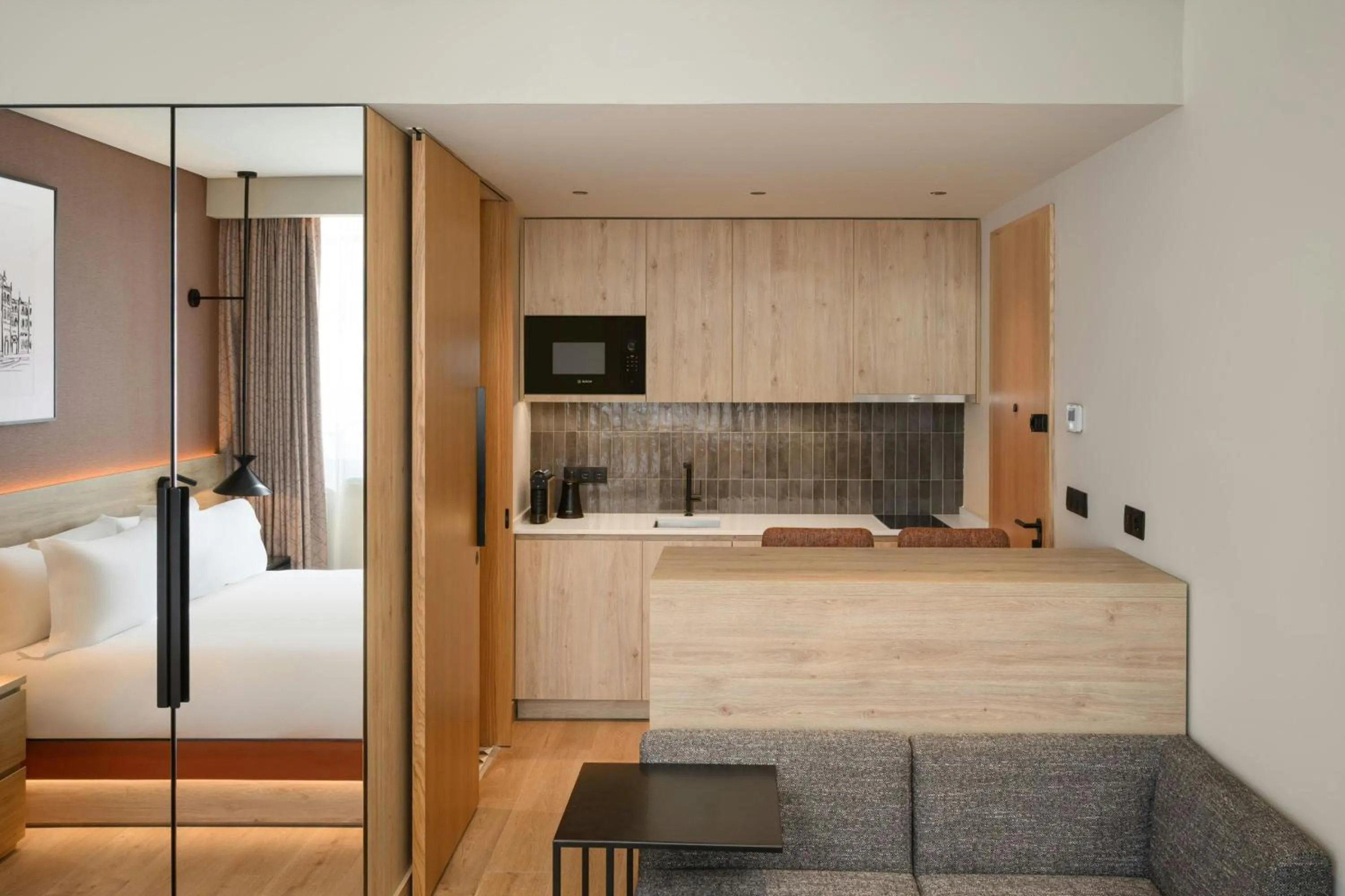 Kitchen or kitchenette, Bed in Residence Inn by Marriott Lisbon