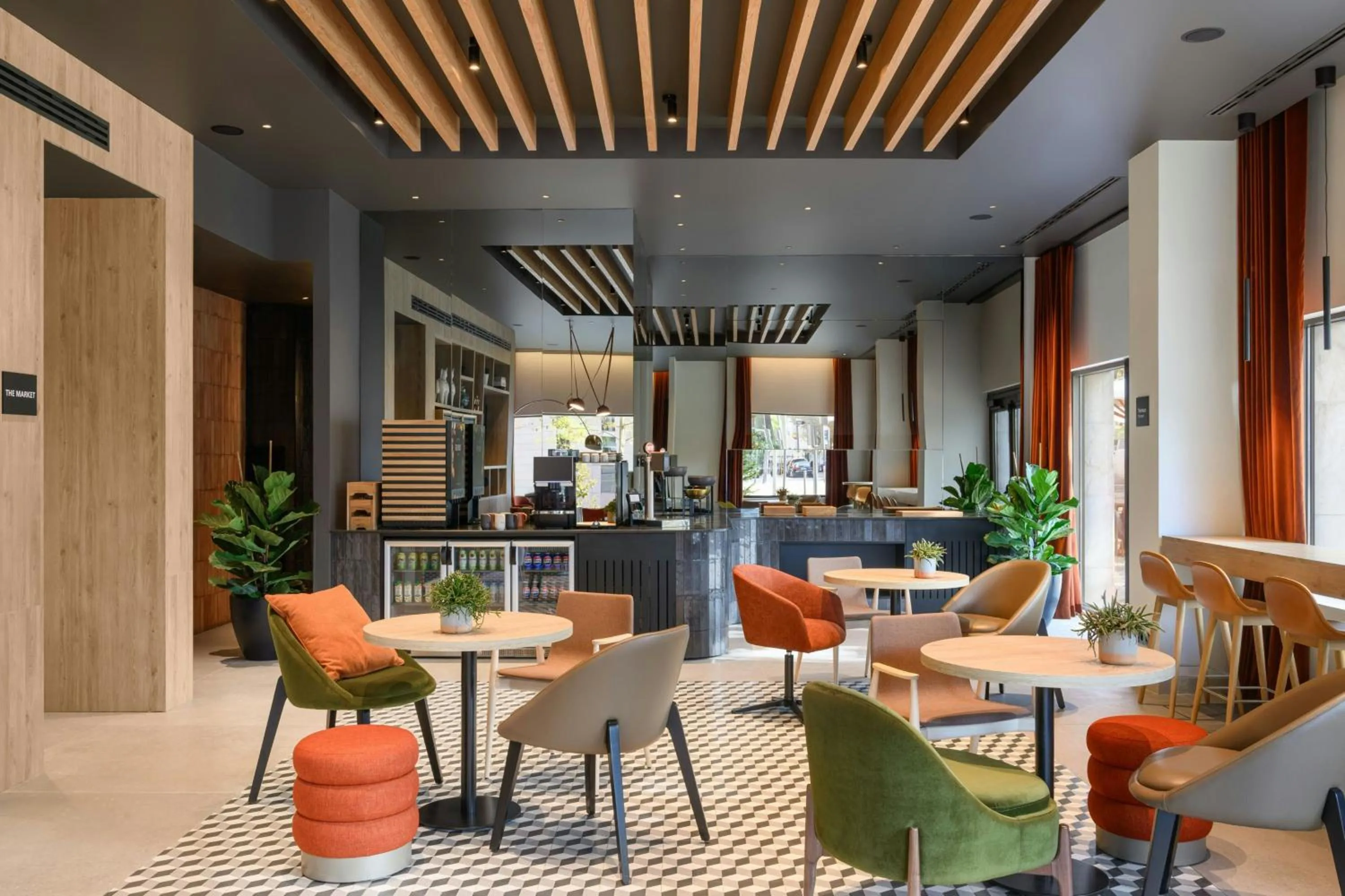 Lobby or reception in Residence Inn by Marriott Lisbon