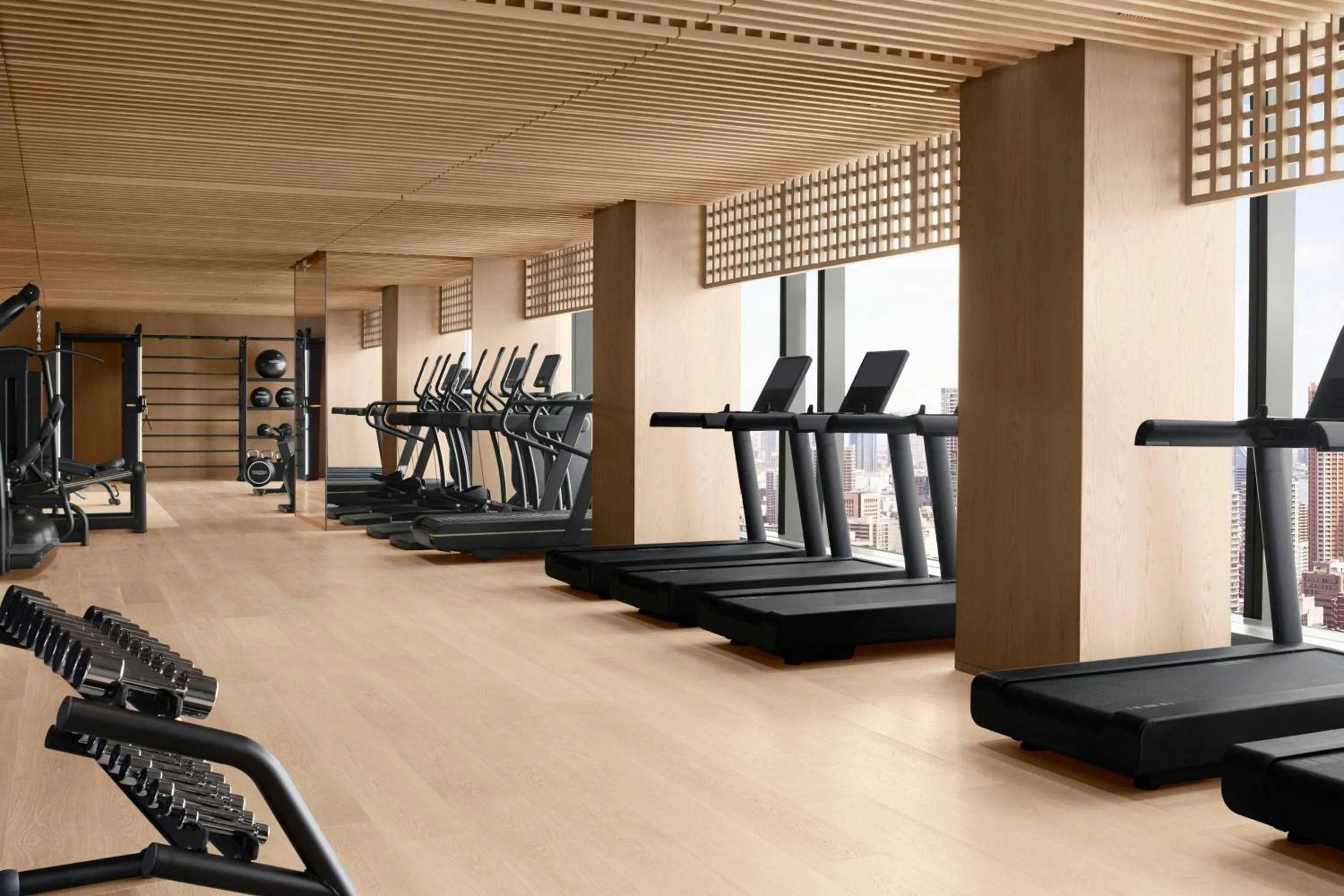 Fitness centre/facilities in JW Marriott Hotel Tokyo