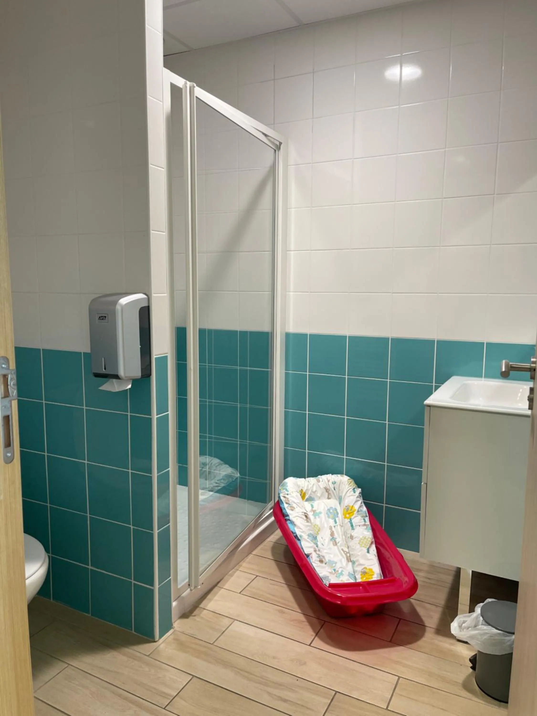 Bathroom in CLLCM - Club Leo Lagrange de Camaret-sur-Mer