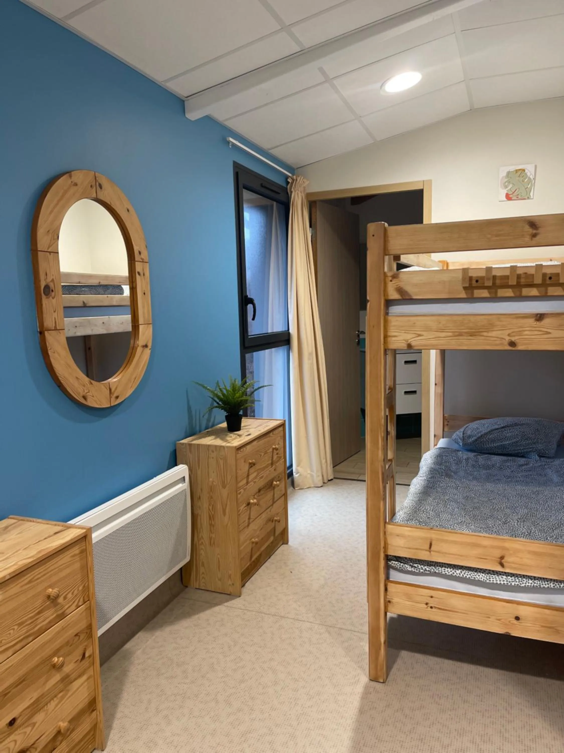 Photo of the whole room in CLLCM - Club Leo Lagrange de Camaret-sur-Mer