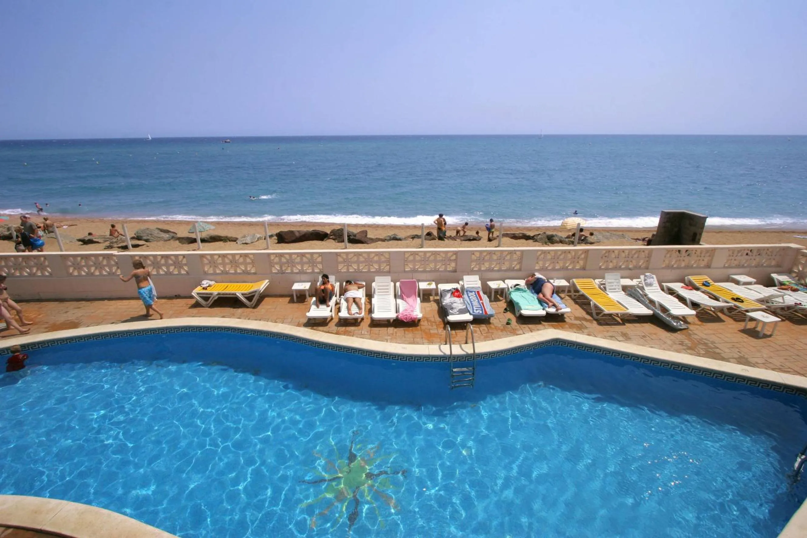 Swimming pool in Hotel Amaraigua – All Inclusive – Adults Only