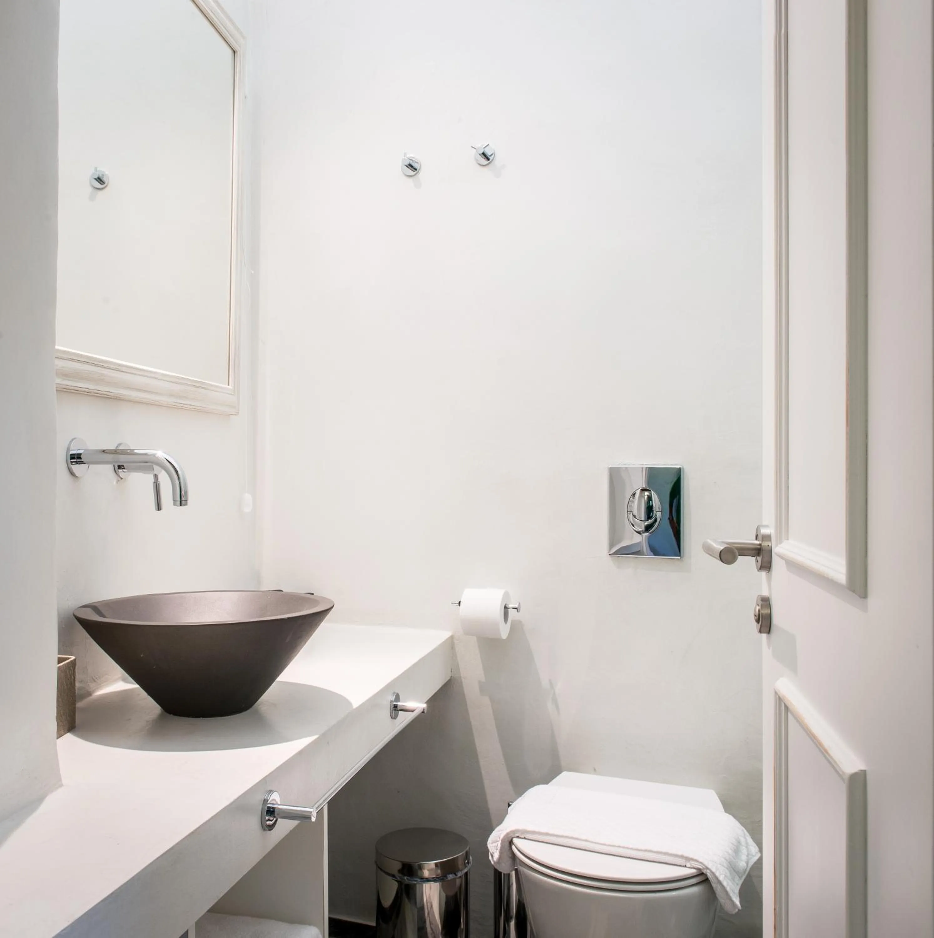 Bathroom in Hotel Off