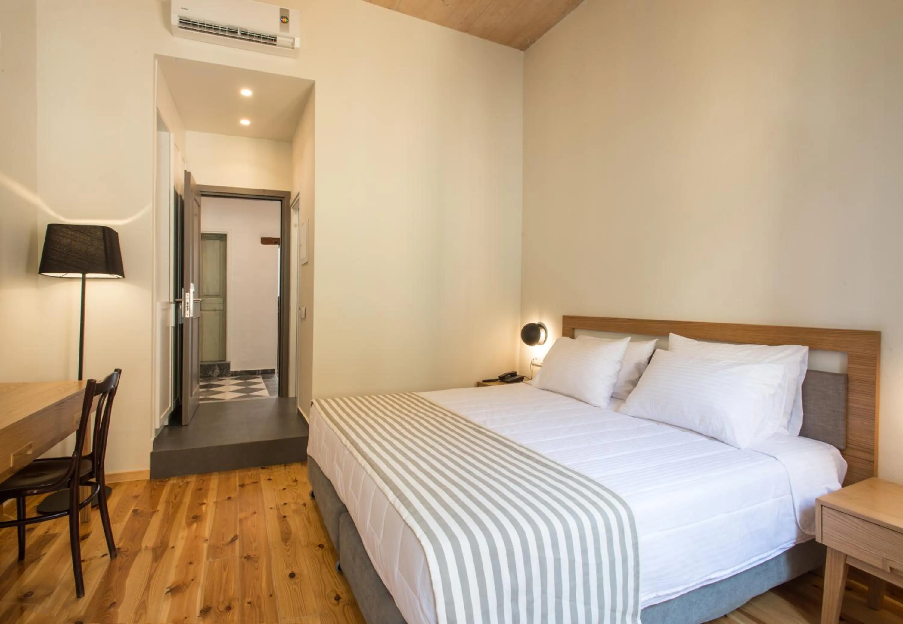 Bedroom, Bed in Hotel Off