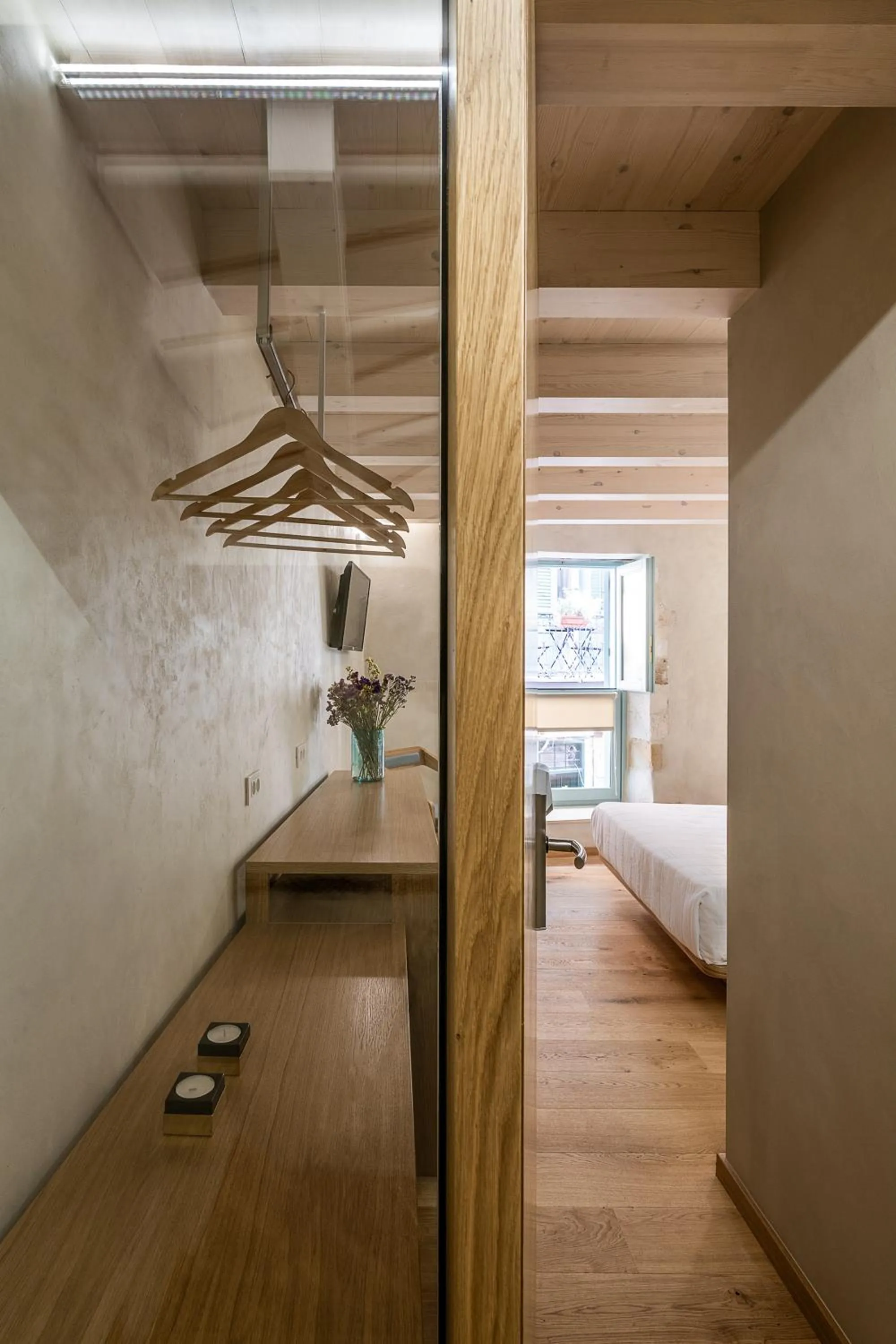 Other, Bed in Hotel Off