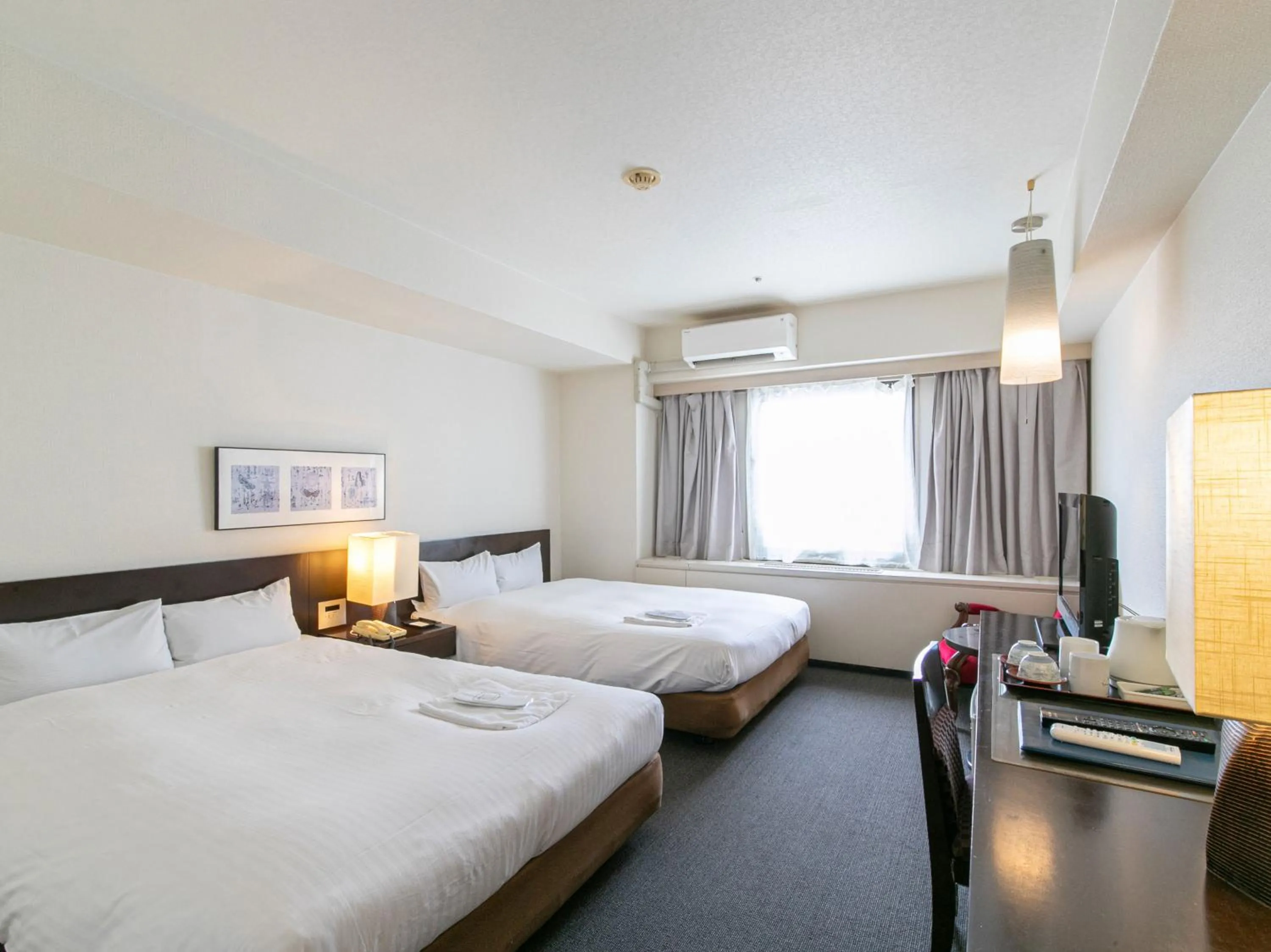 Bed in Victoria Inn Nagasaki